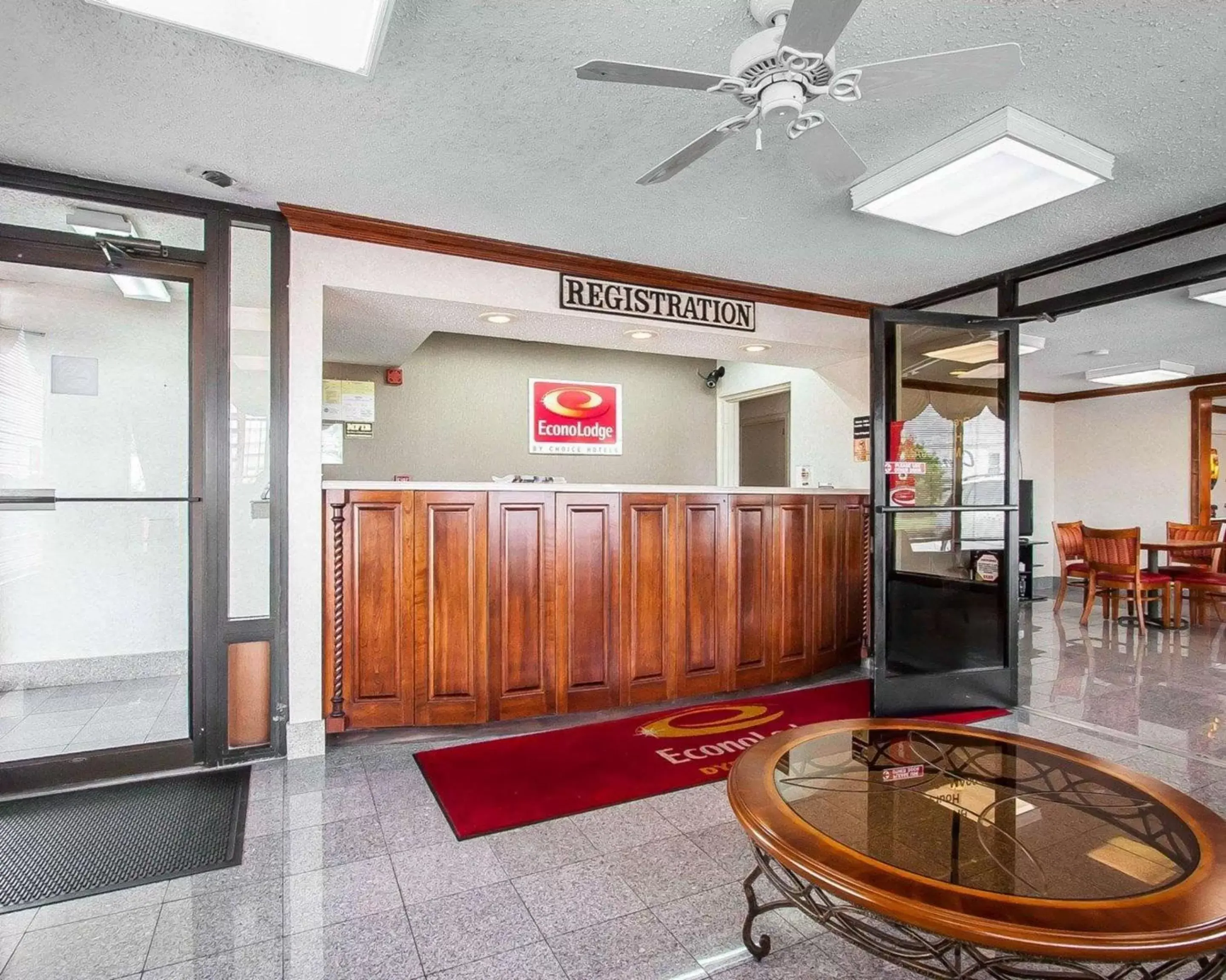 Lobby or reception, Lobby/Reception in Econo Lodge Dyersburg