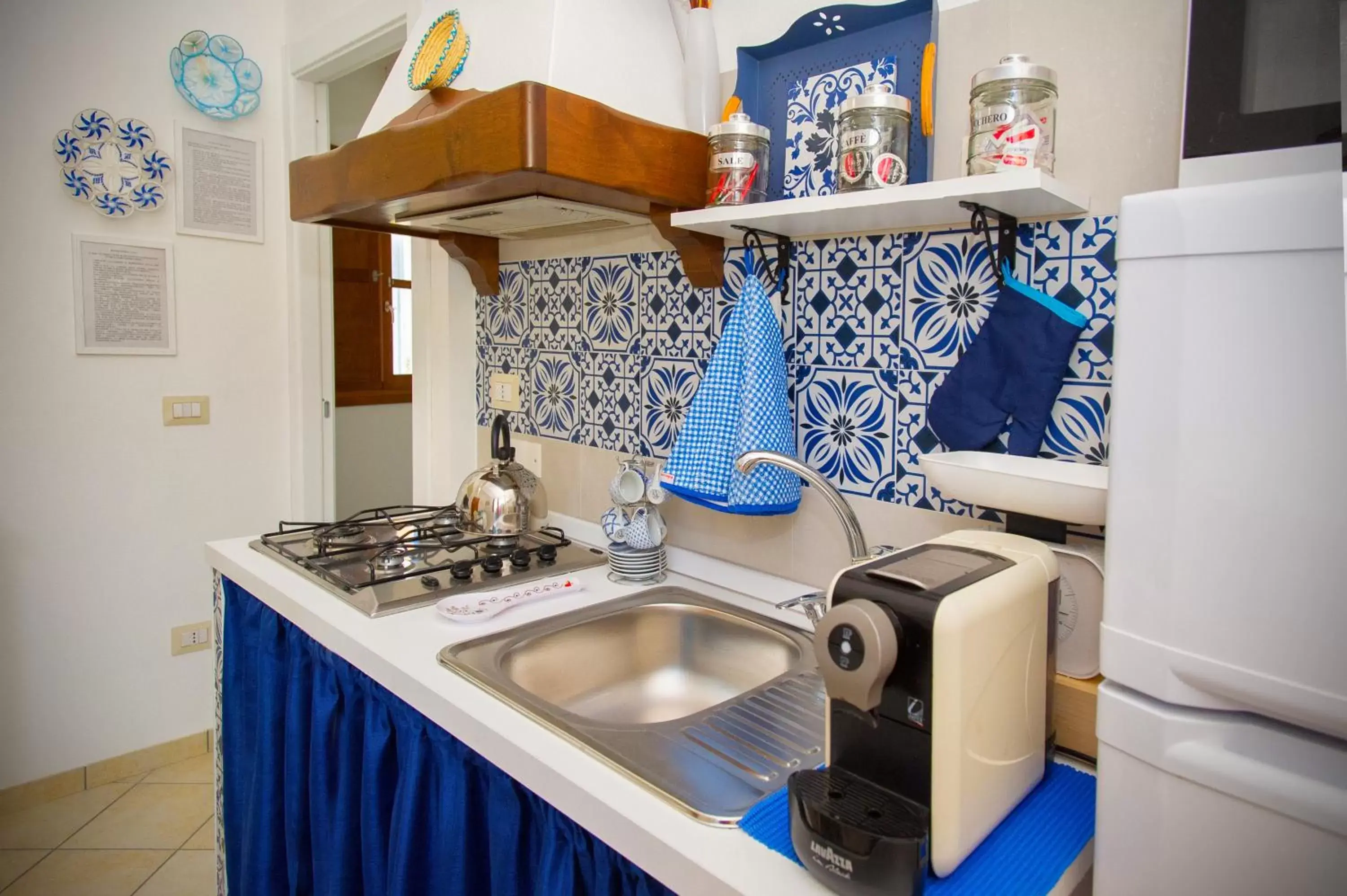 Kitchen/Kitchenette in Holiday Room Sa Tebia