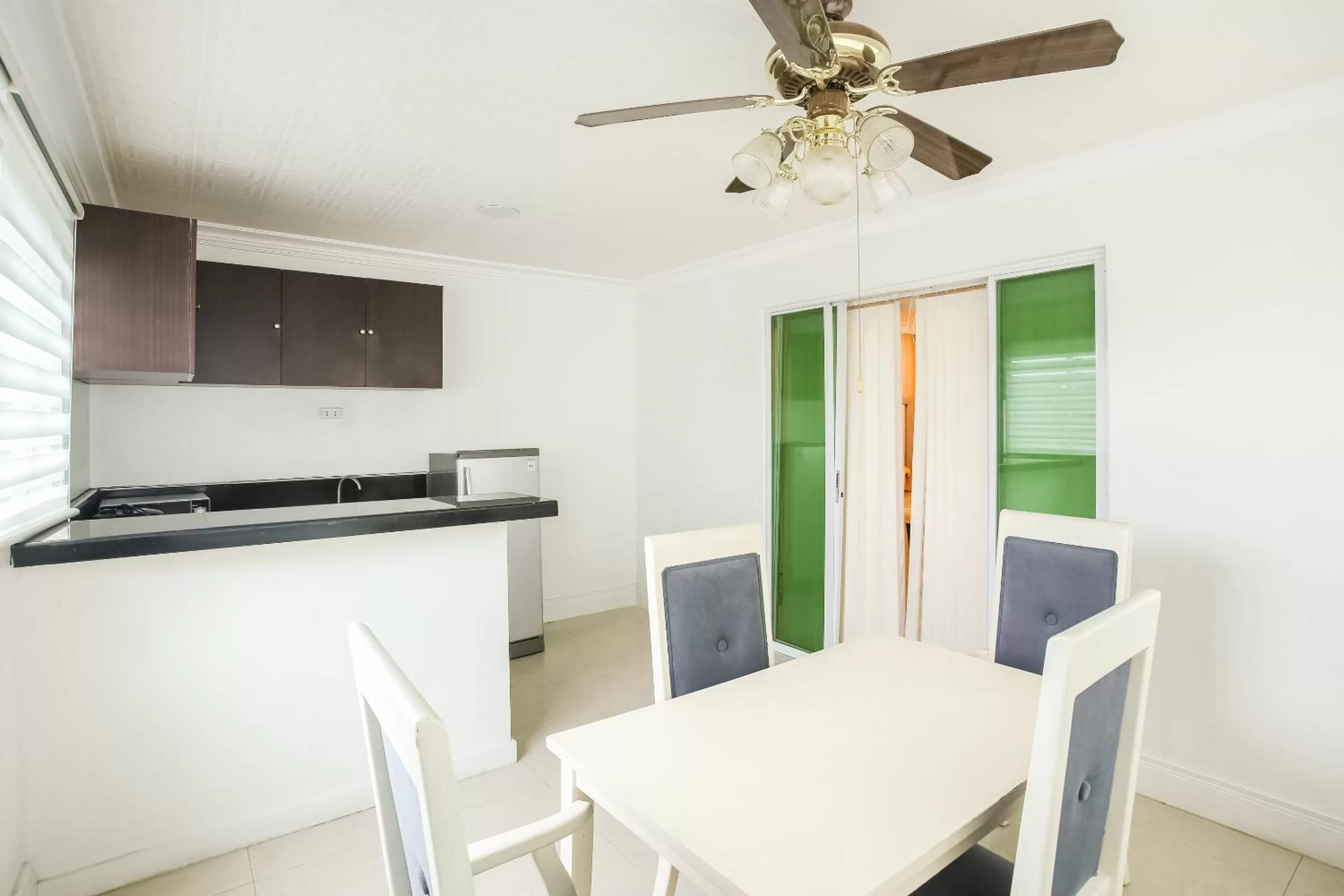 Kitchen or kitchenette in Hotel Euroasia By BLUEBOOKERS