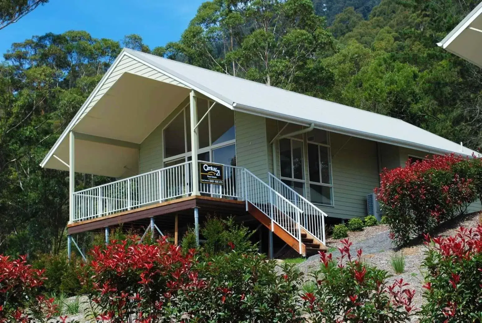 Deluxe Two-Bedroom Villa in Kangaroo Valley Golf and Country Retreat