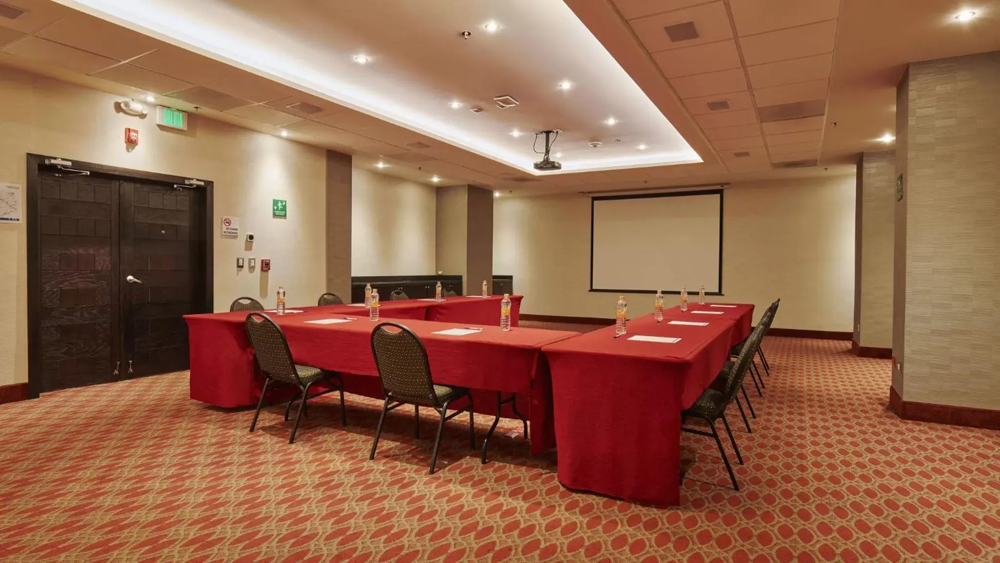 Meeting/conference room in Holiday Inn Express & Suites Chihuahua Juventud, an IHG Hotel