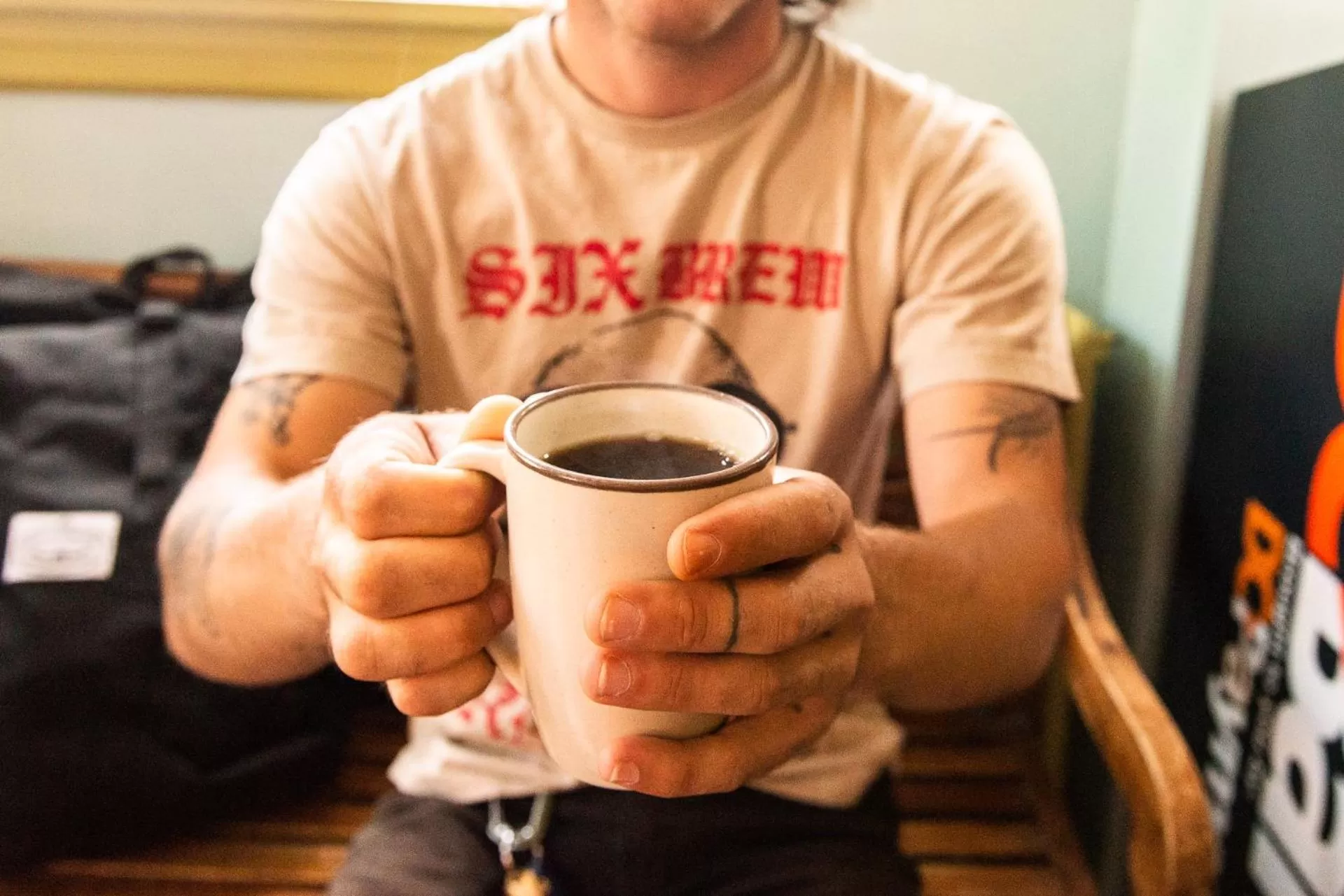 Drinks in Ocean Island Inn | Backpackers | Suites