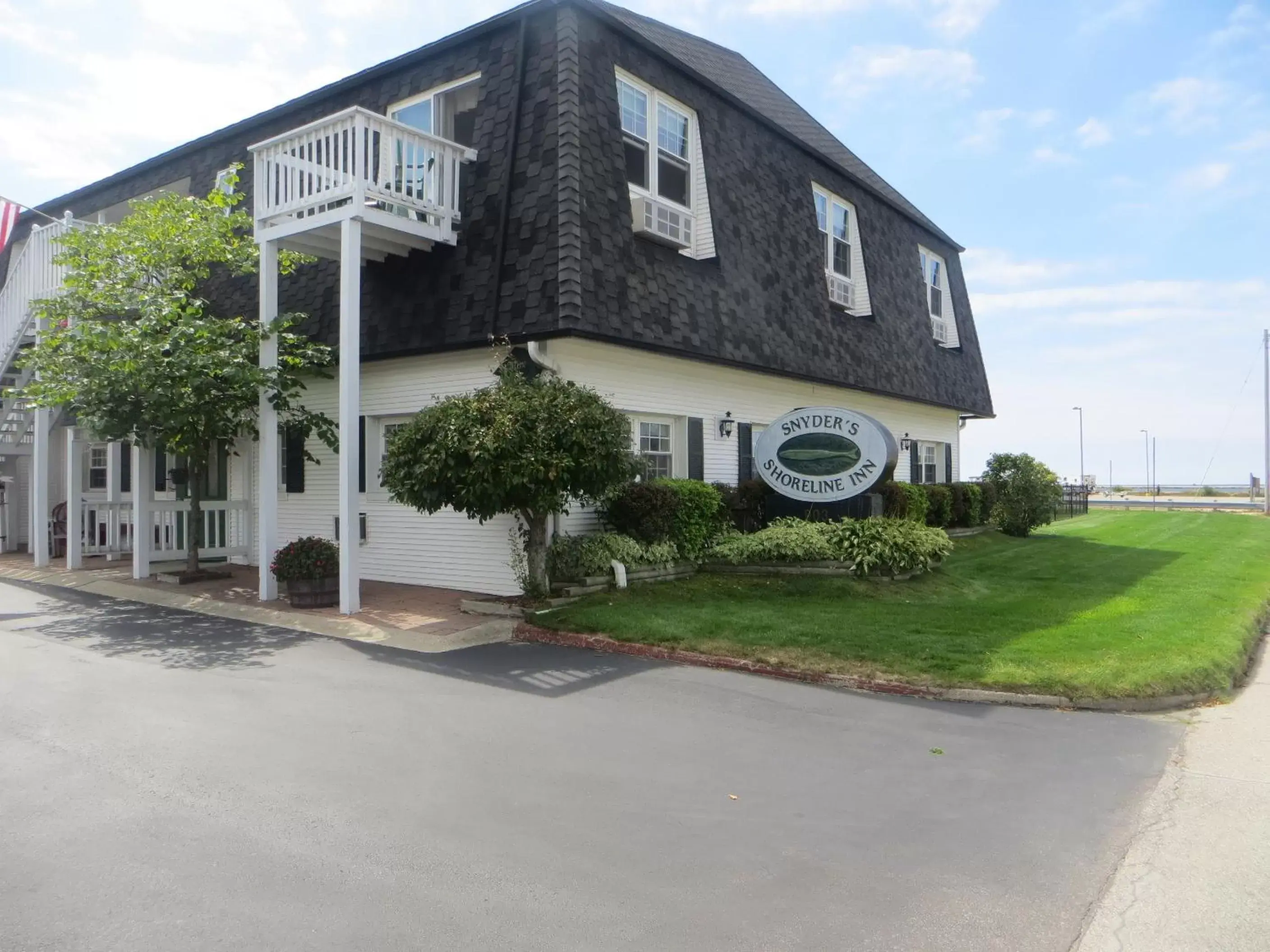 Facade/entrance, Property Building in Snyders Shoreline Inn