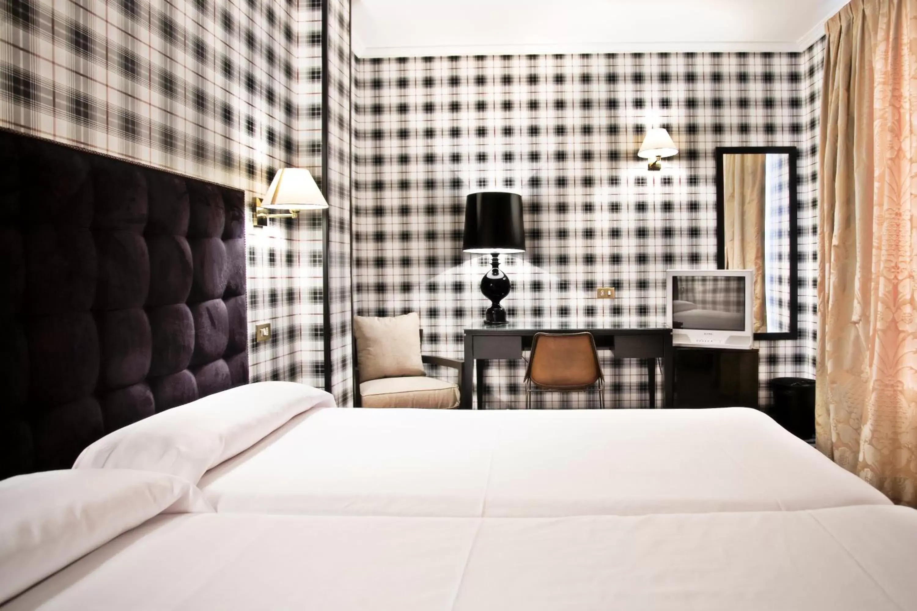Photo of the whole room, Bed in Hotel Clarin Photo of the whole room, Bed in Hotel Clarin