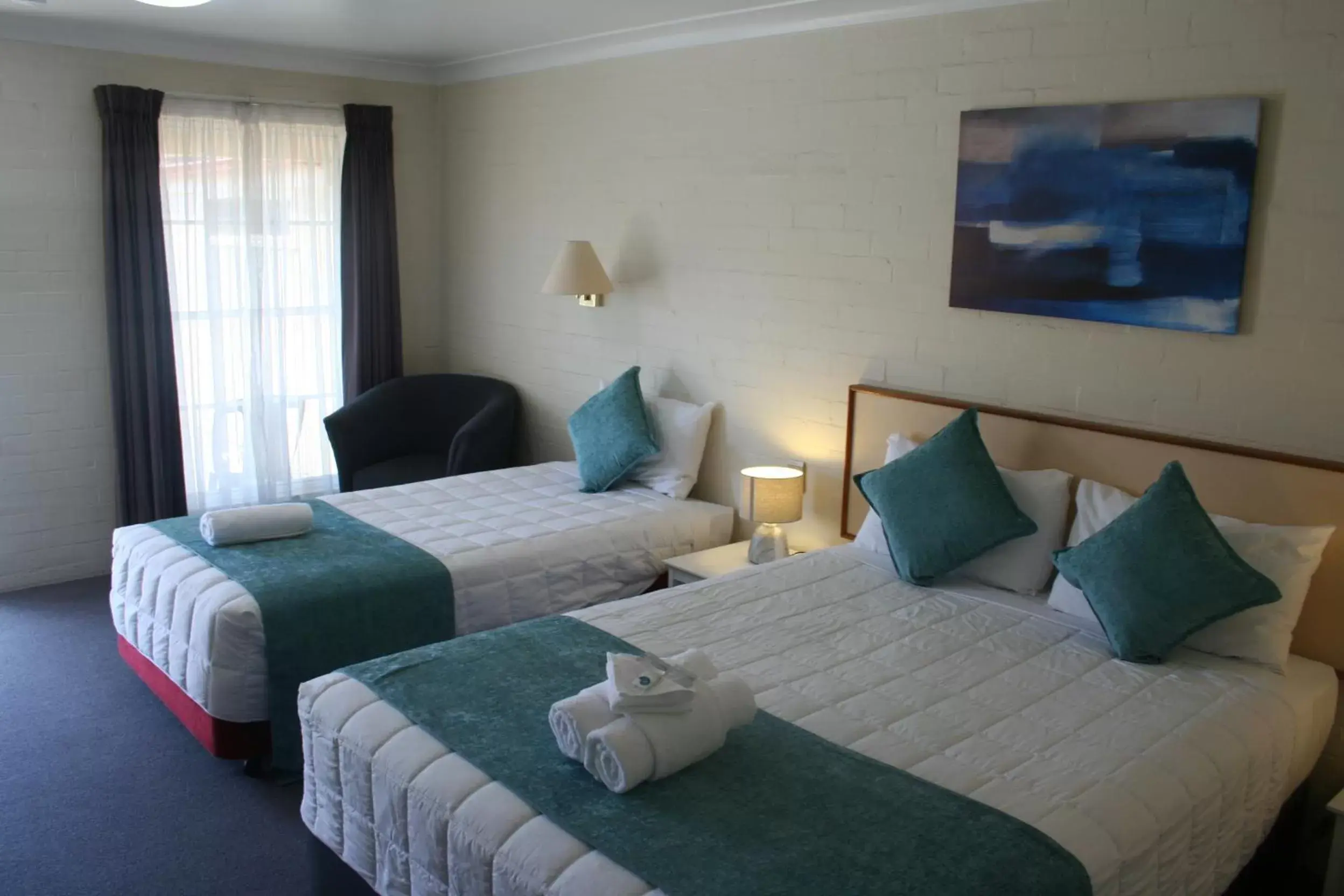 Deluxe Twin Room in Club Motel Armidale Deluxe Twin Room in Club Motel Armidale