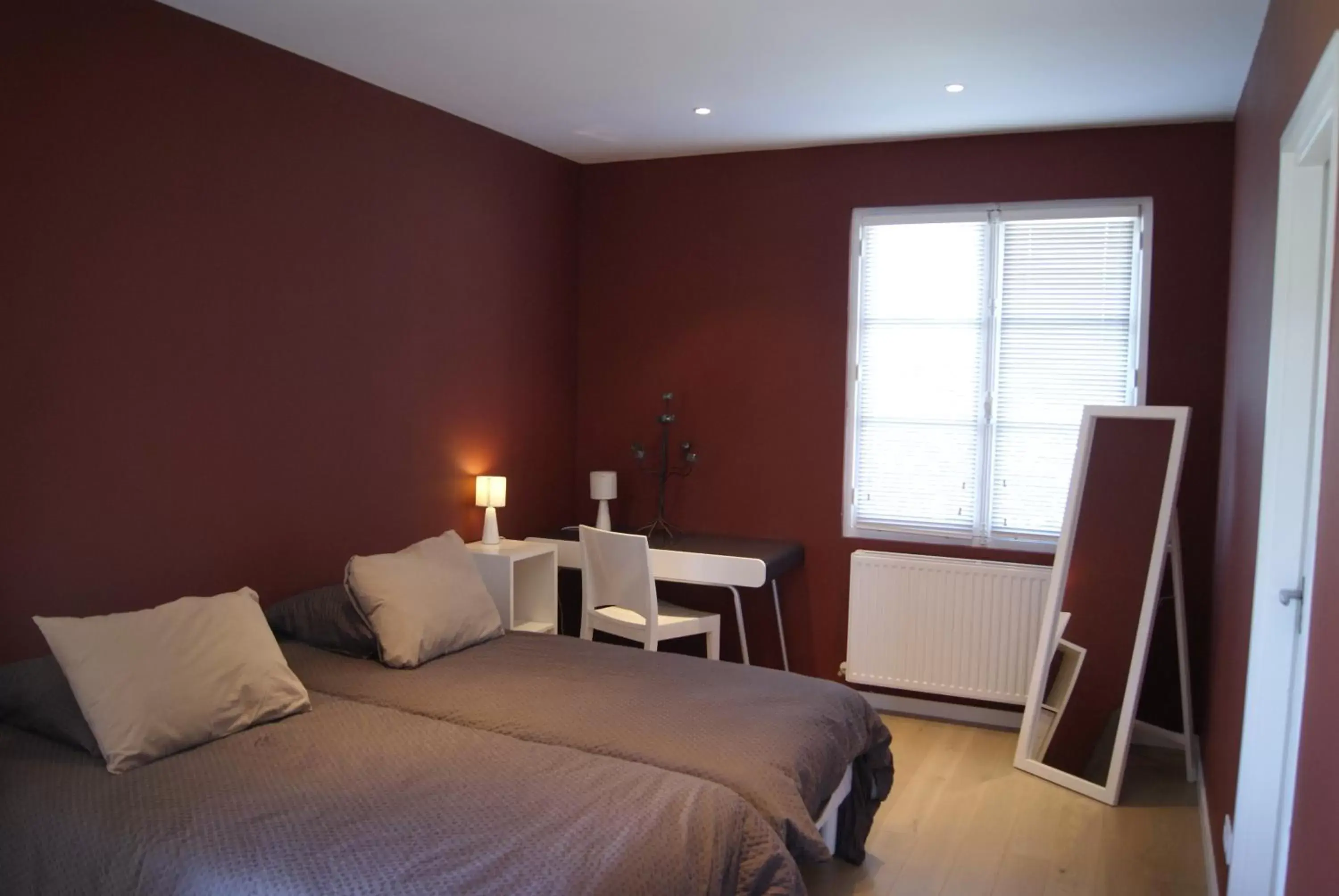 Bedroom, Bed in Clos des Jacobins (Grand Cru Classé)