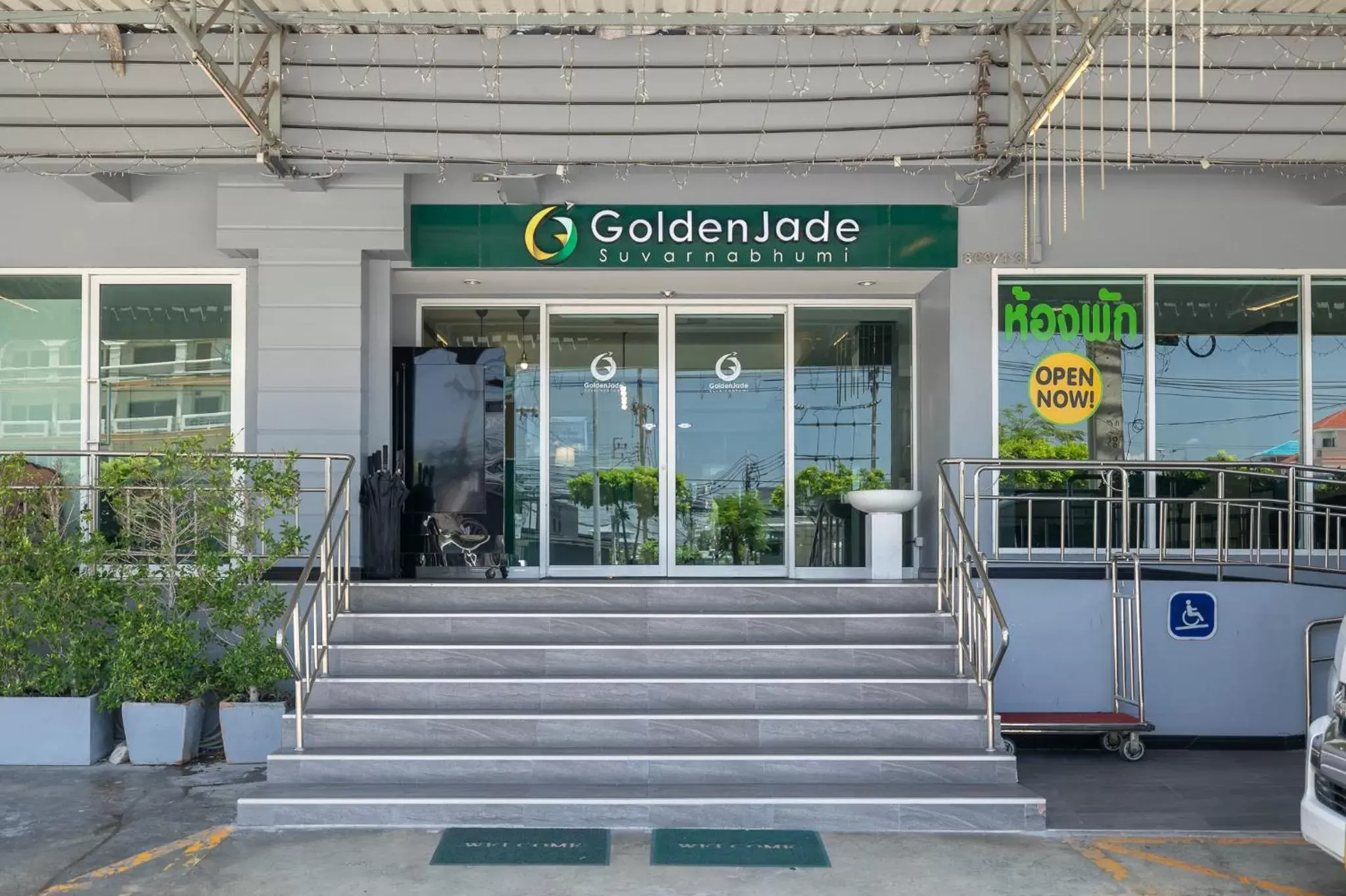 Facade/entrance in Golden Jade Suvarnabhumi