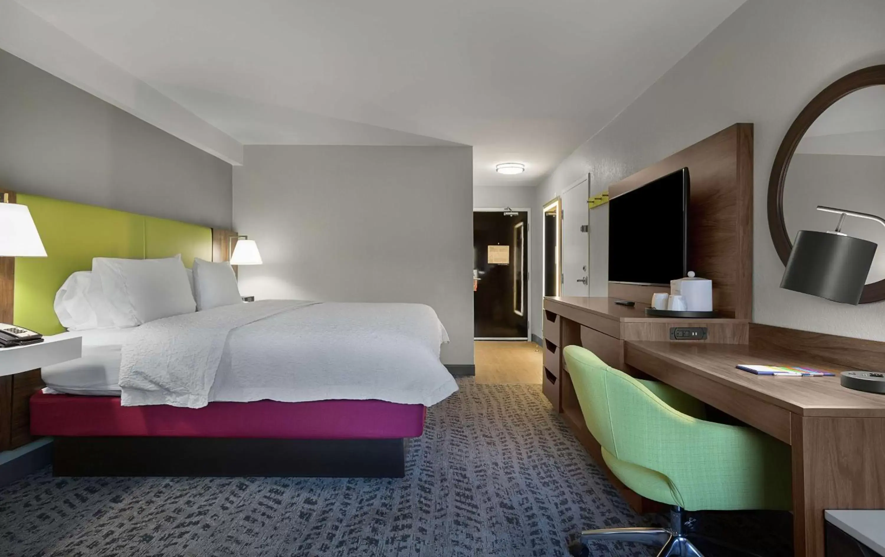 Bedroom, Bed in Hampton Inn Greenville/Travelers Rest