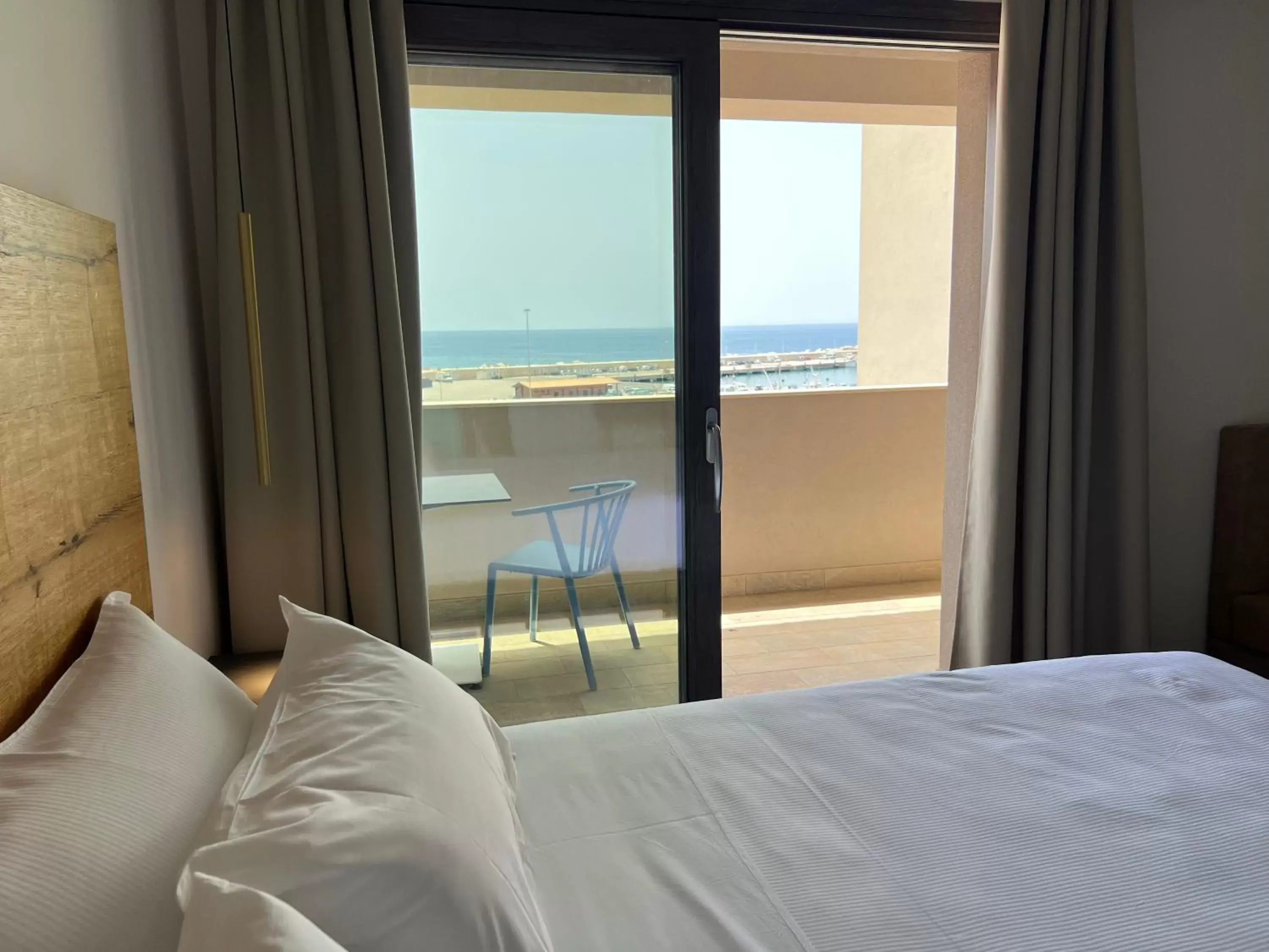 Sea view, Bed in RoccaRegina Hotel