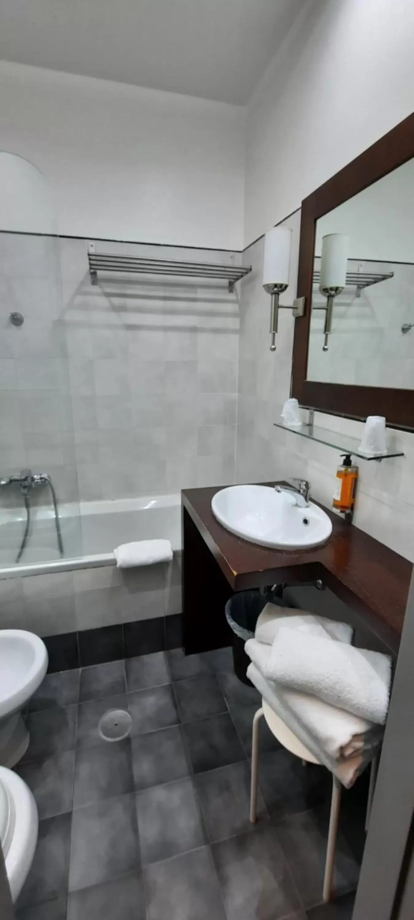 Bathroom in Hotel Giuggioli