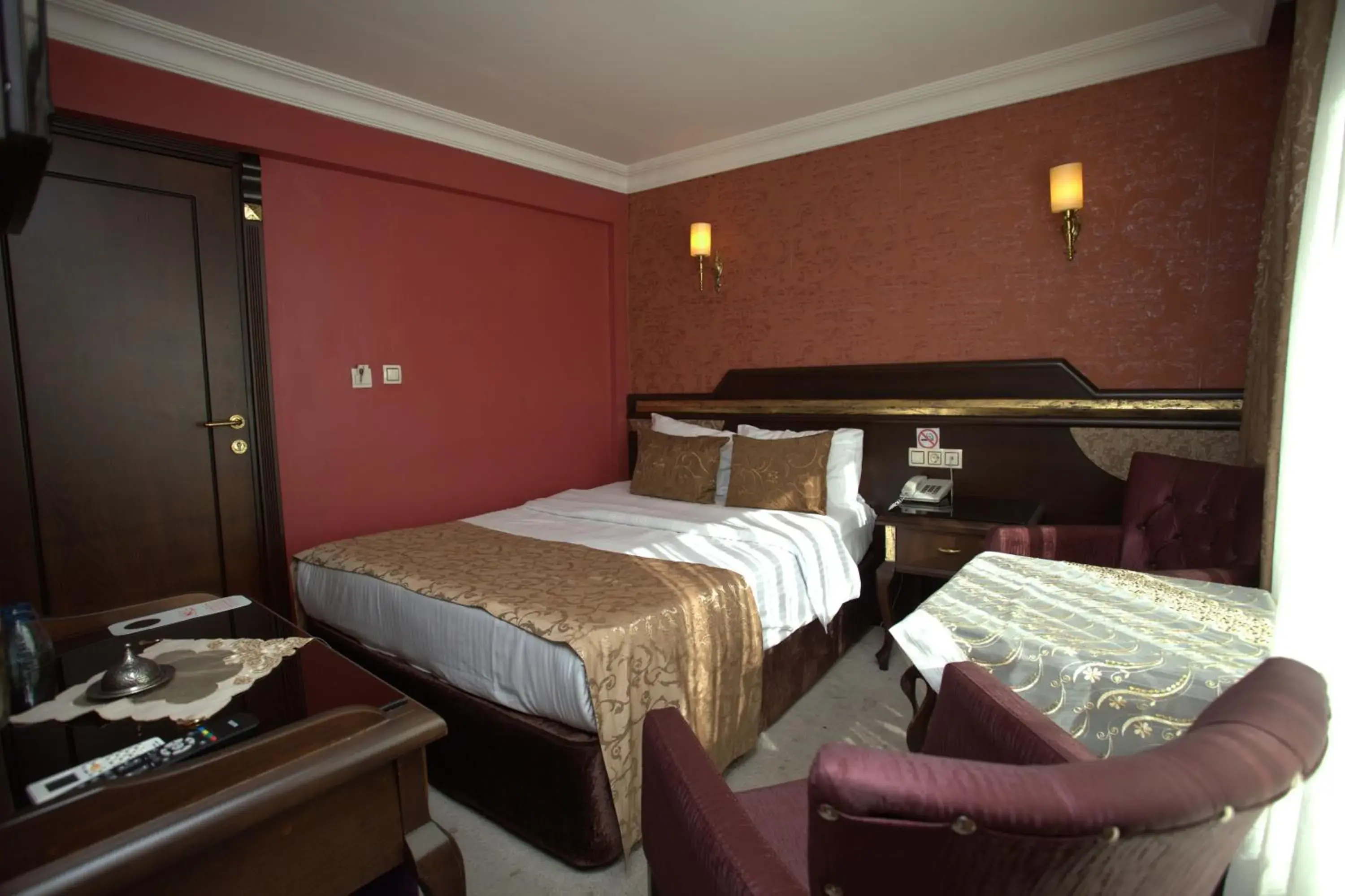 Photo of the whole room, Bed in Sultanahmet Park Hotel
