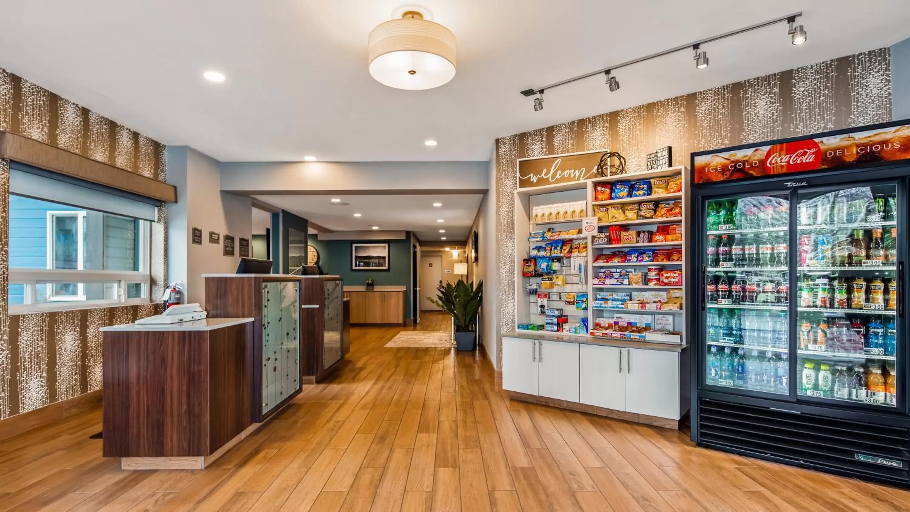 Lobby or reception in Best Western McMinnville Inn