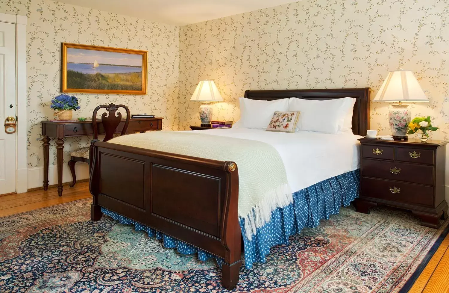 Bed in Jared Coffin House