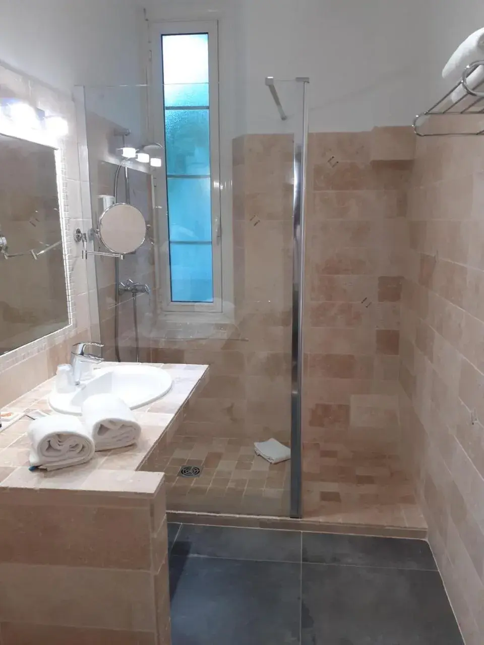 Shower, Bathroom in Hôtel Beau Site - Cap d'Antibes