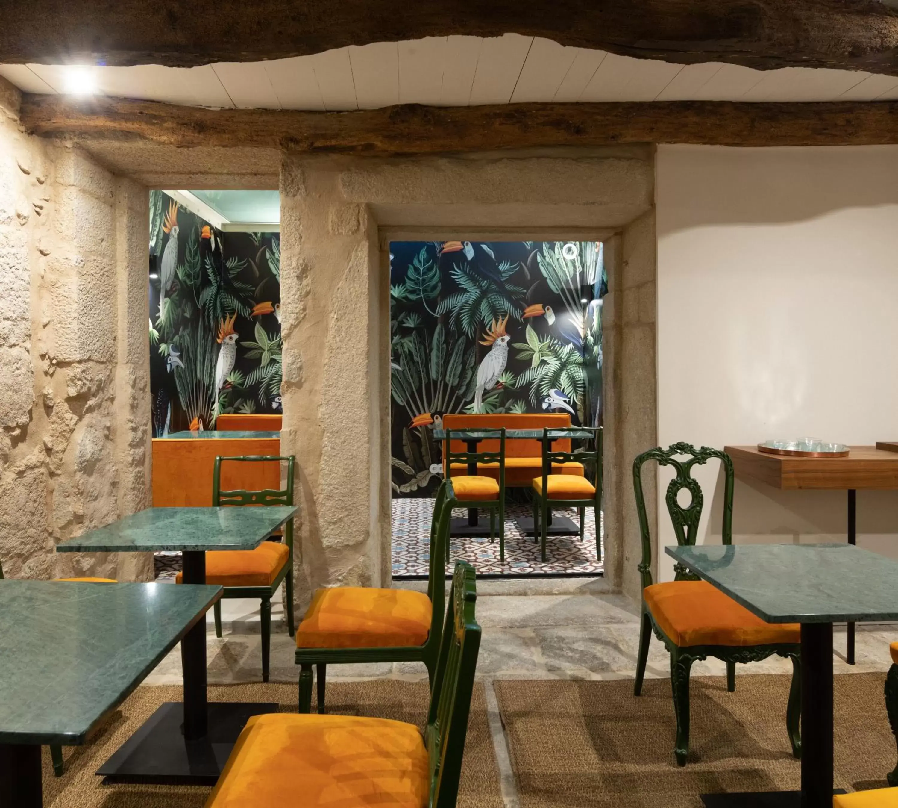 Breakfast, Restaurant/Places to Eat in Almadina Smart Luxury