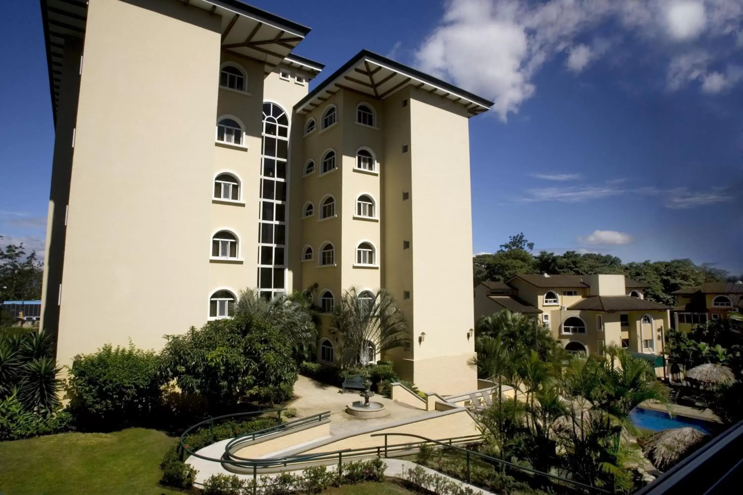 Day, Property Building in Apartotel & Suites Villas del Rio