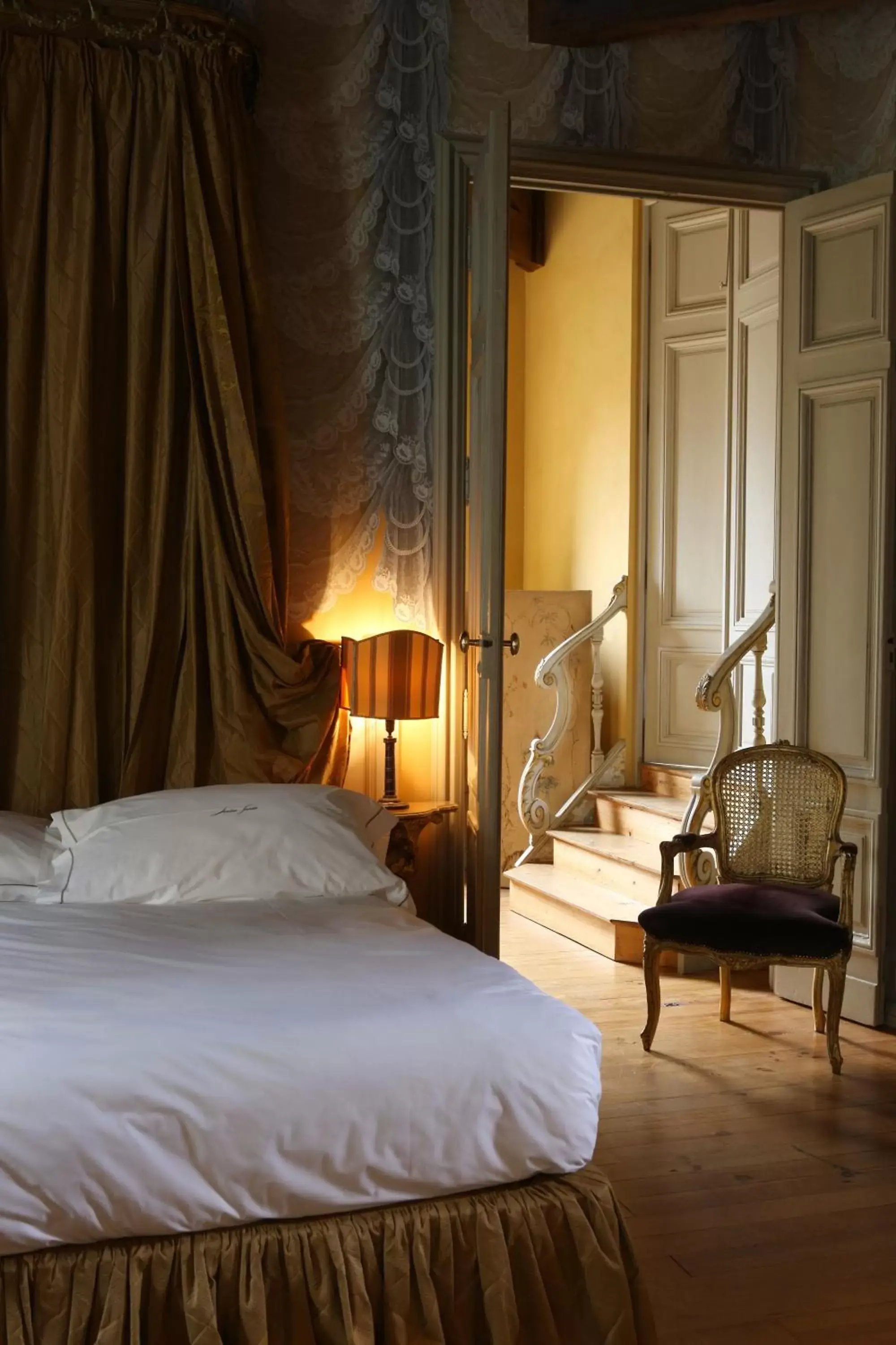 Photo of the whole room, Bed in Jardins Secrets