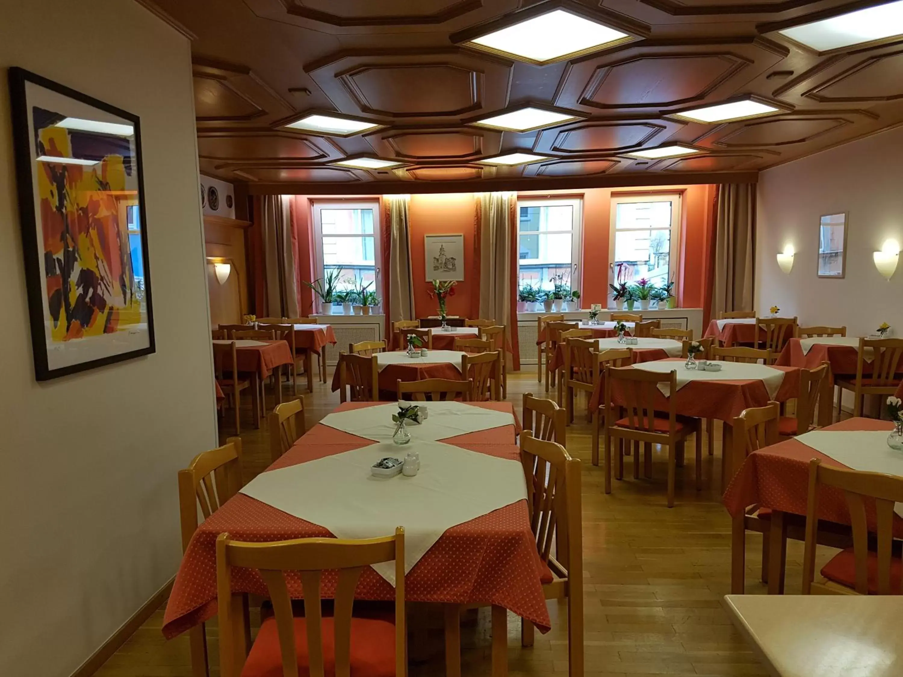 Restaurant/Places to Eat in Hotel Am Kuhbogen