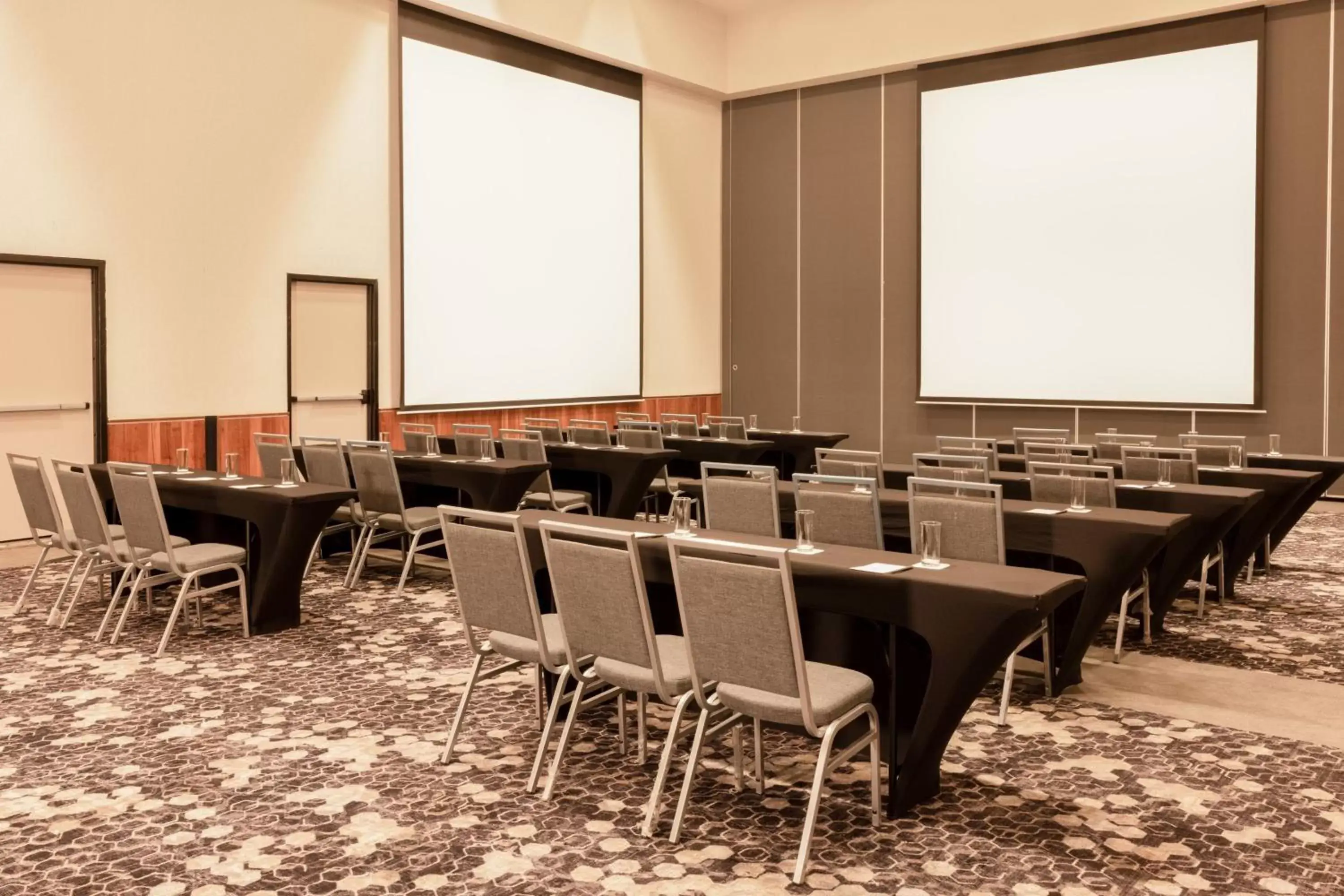 Meeting/conference room in Courtyard by Marriott Mexico City Vallejo