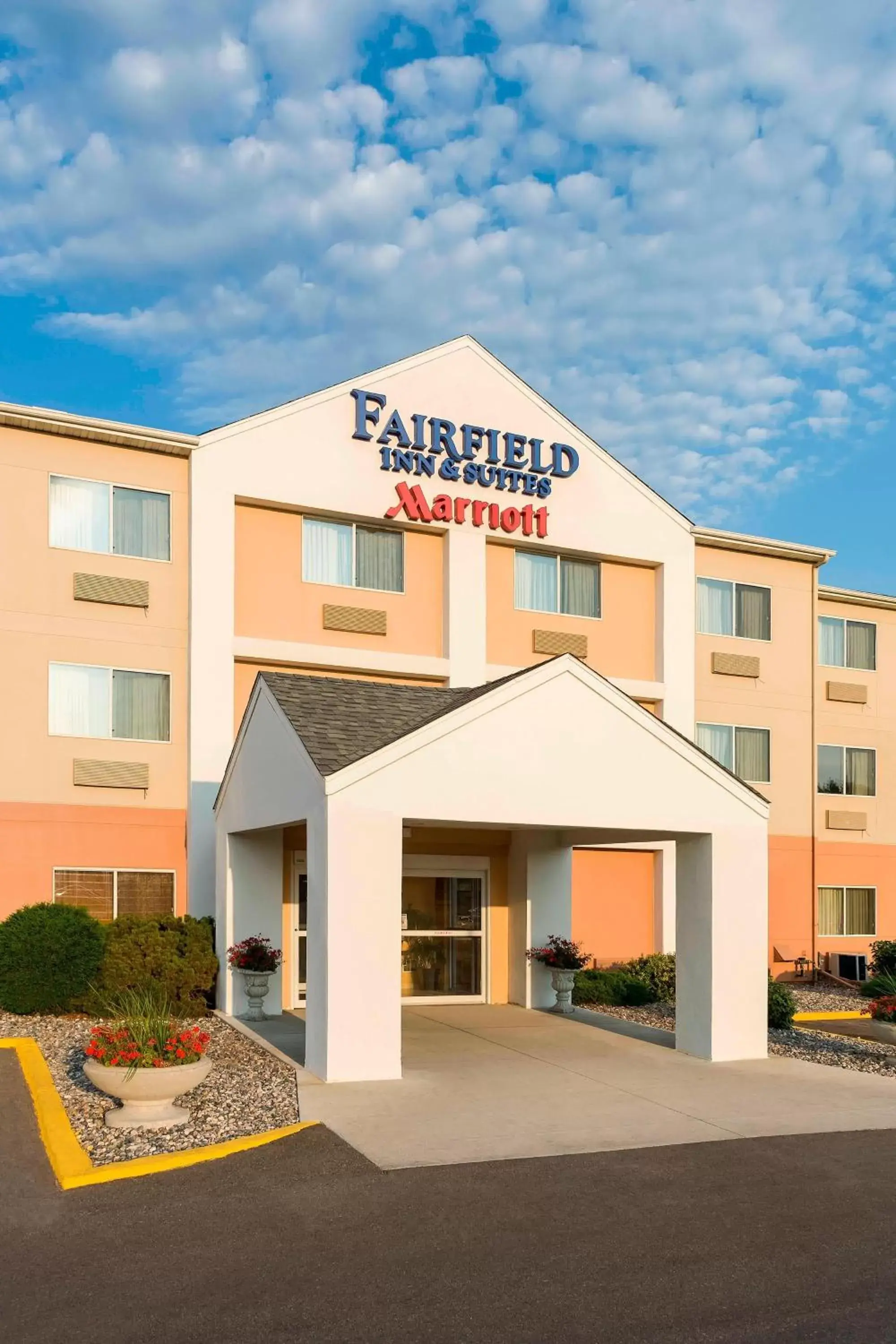 Property Building in Fairfield Inn & Suites Fargo