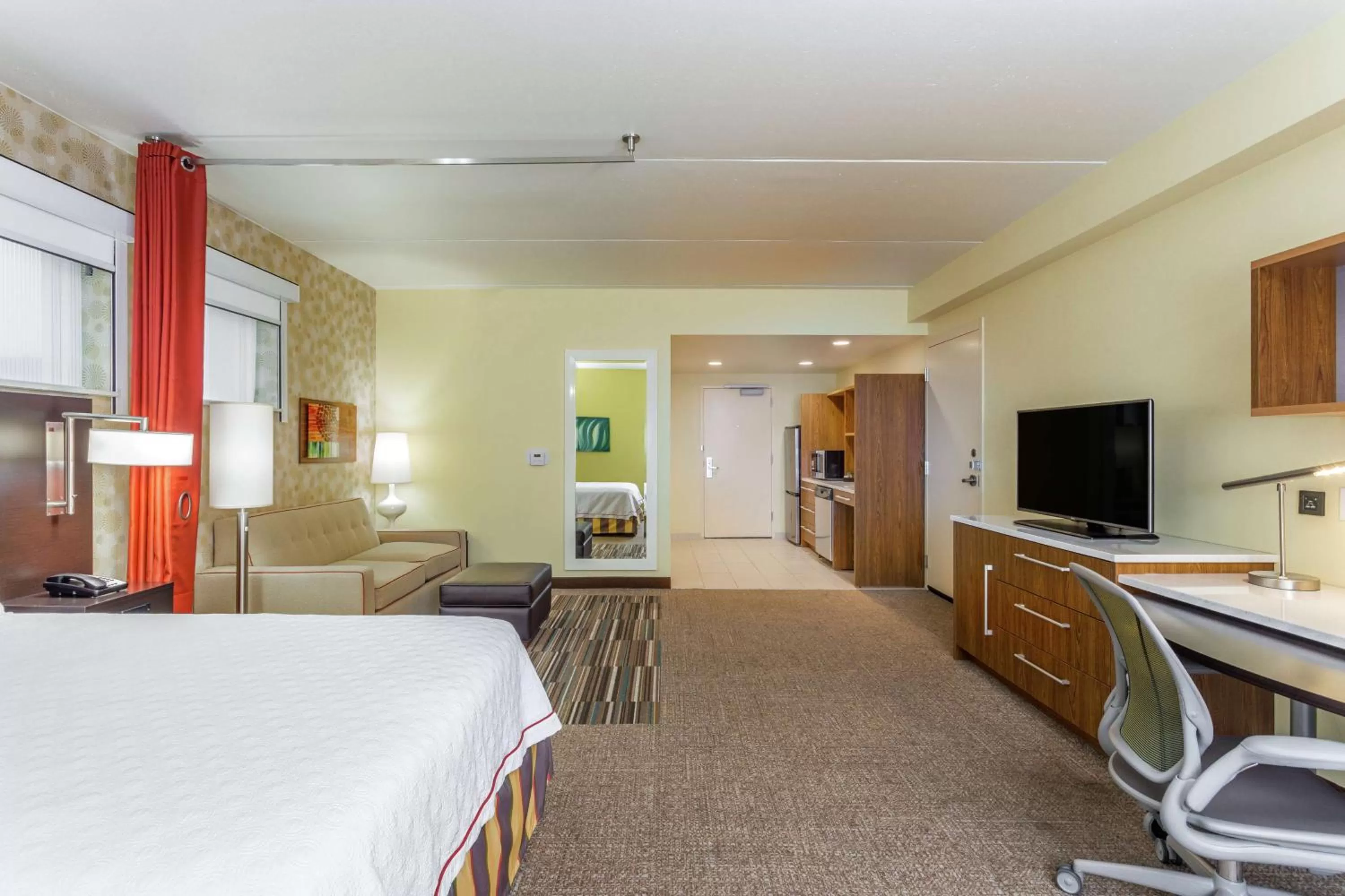 Bedroom, Bed in Home2 Suites by Hilton Albany Airport/Wolf Rd