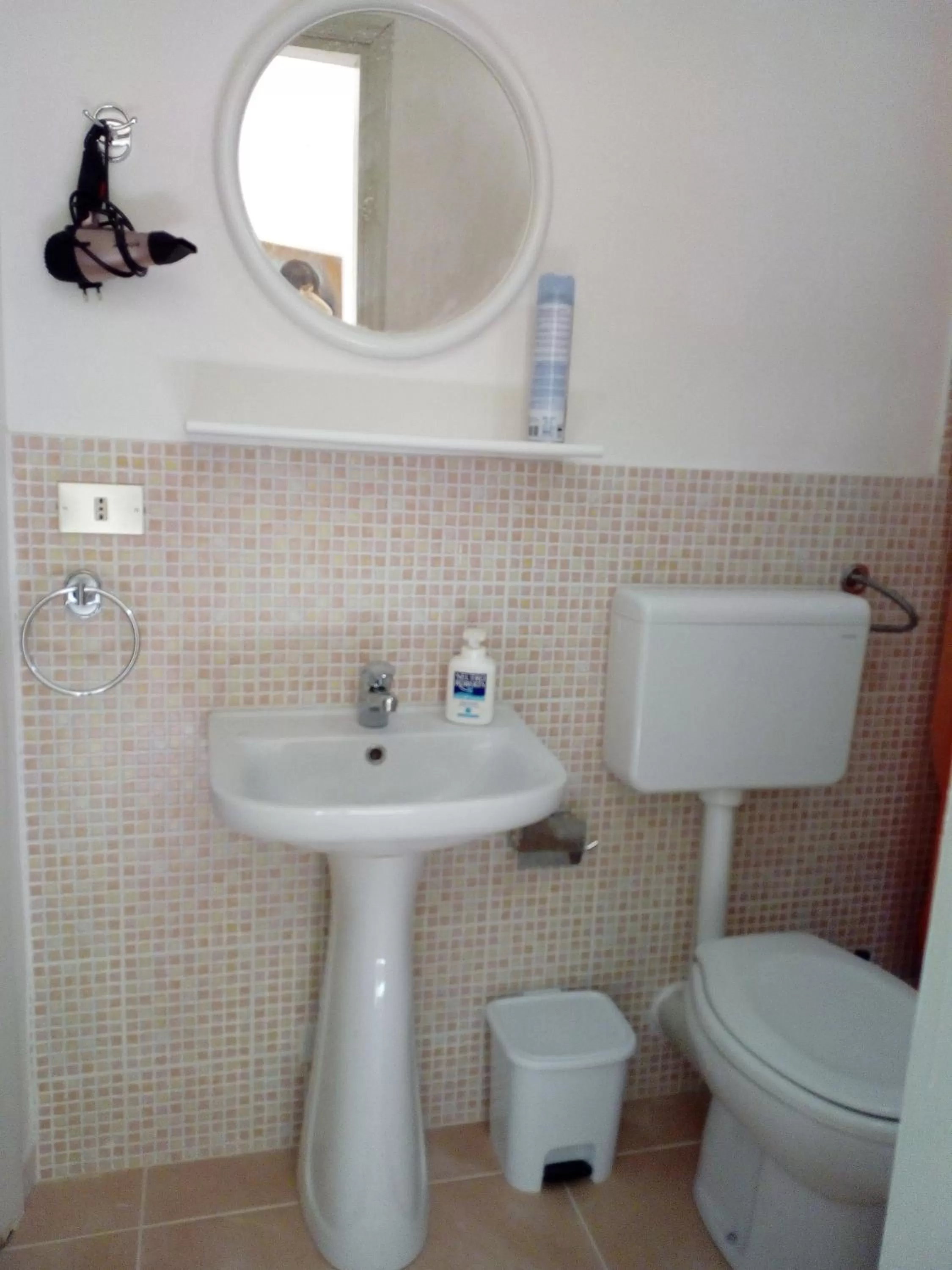 Bathroom in B&B Al Dammuso