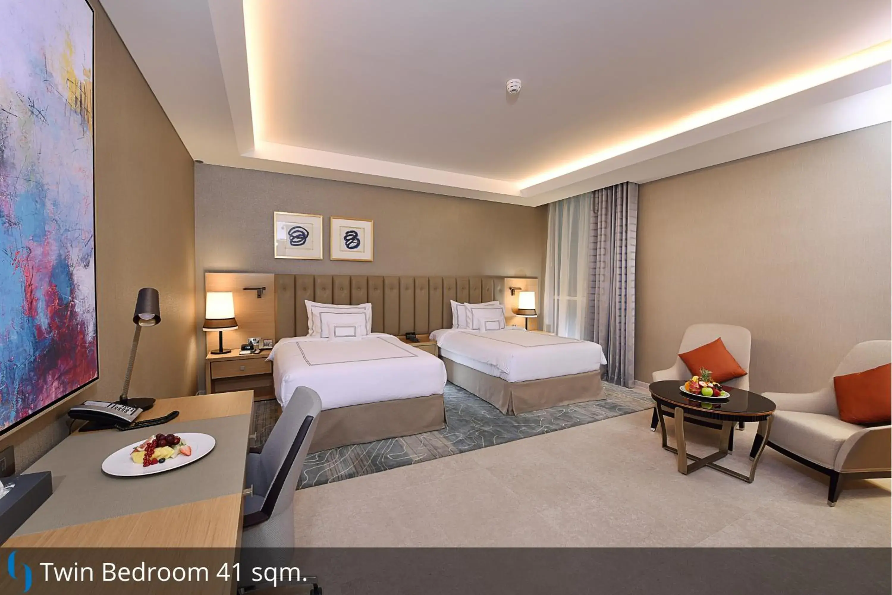 Restaurant/places to eat, Bed in Grand Cosmopolitan Hotel