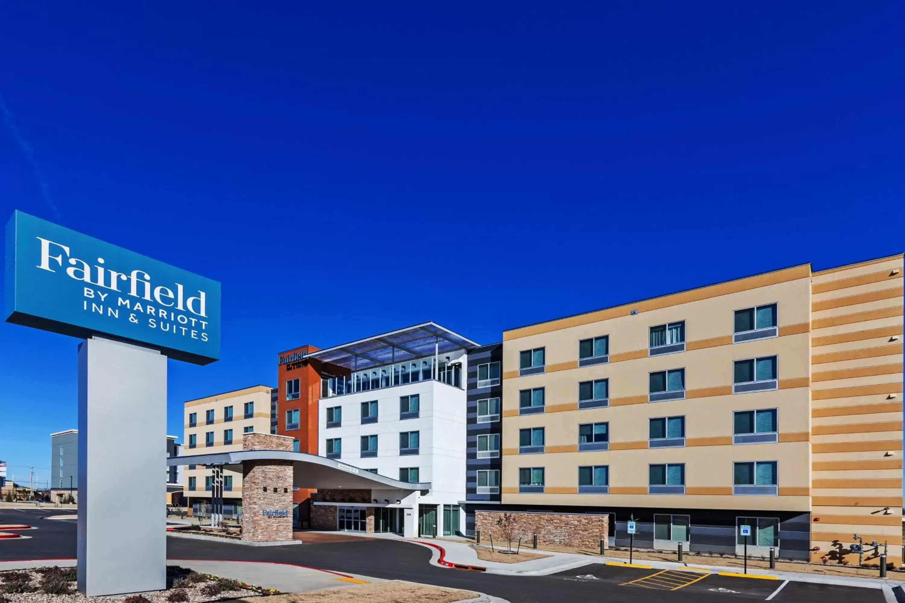 Property Building in Fairfield Inn & Suites by Marriott Tulsa Catoosa