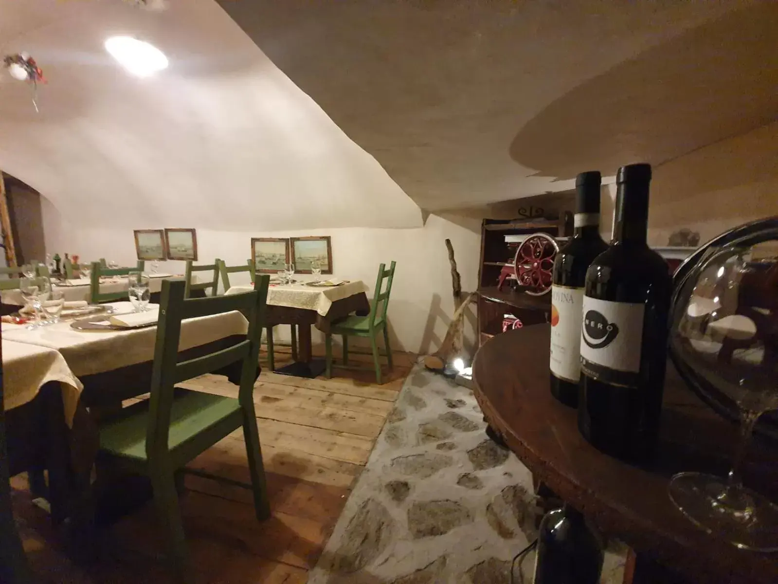 Restaurant/Places to Eat in Hotel Garni Le Corti
