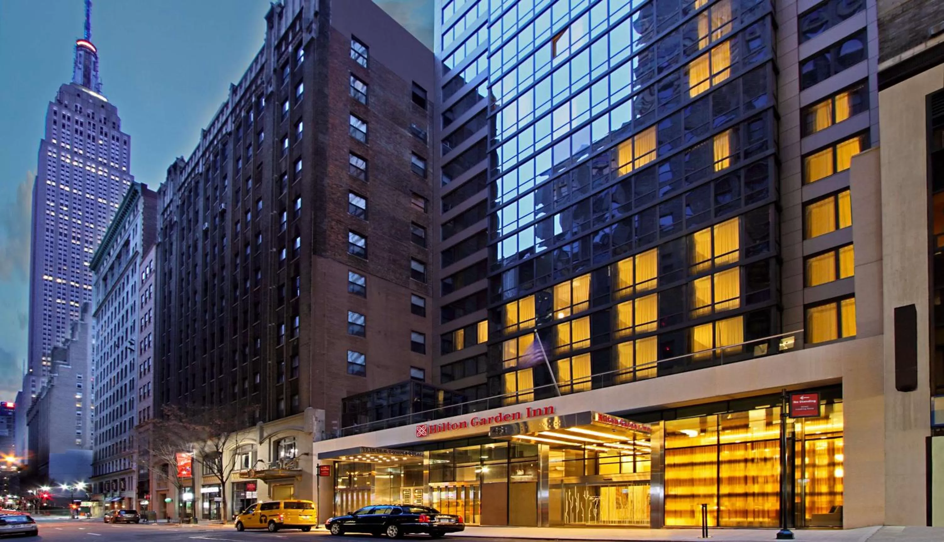 Property building in Hilton Garden Inn New York/Midtown Park Avenue