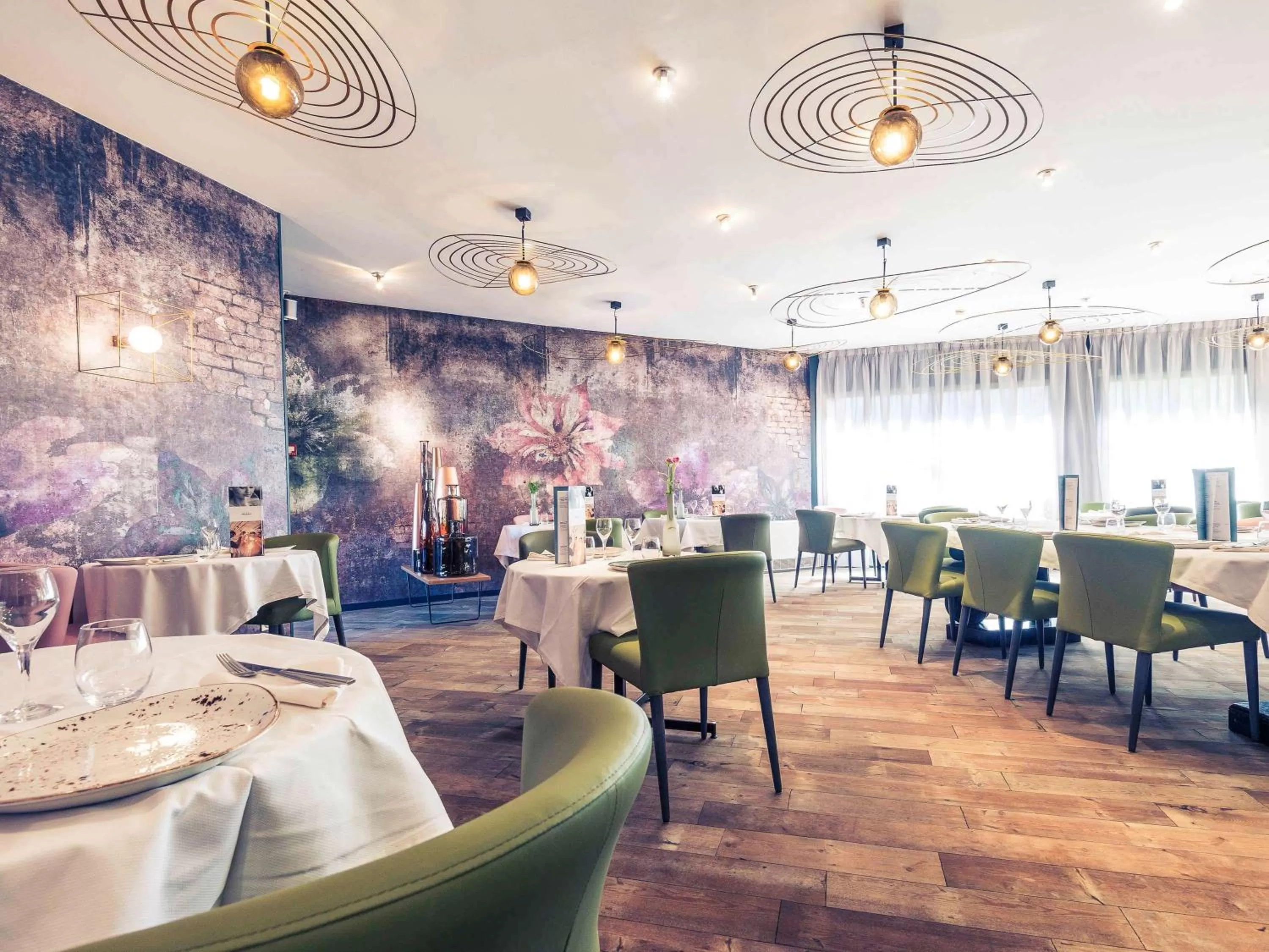 Restaurant/places to eat in Mercure Bourg En Bresse