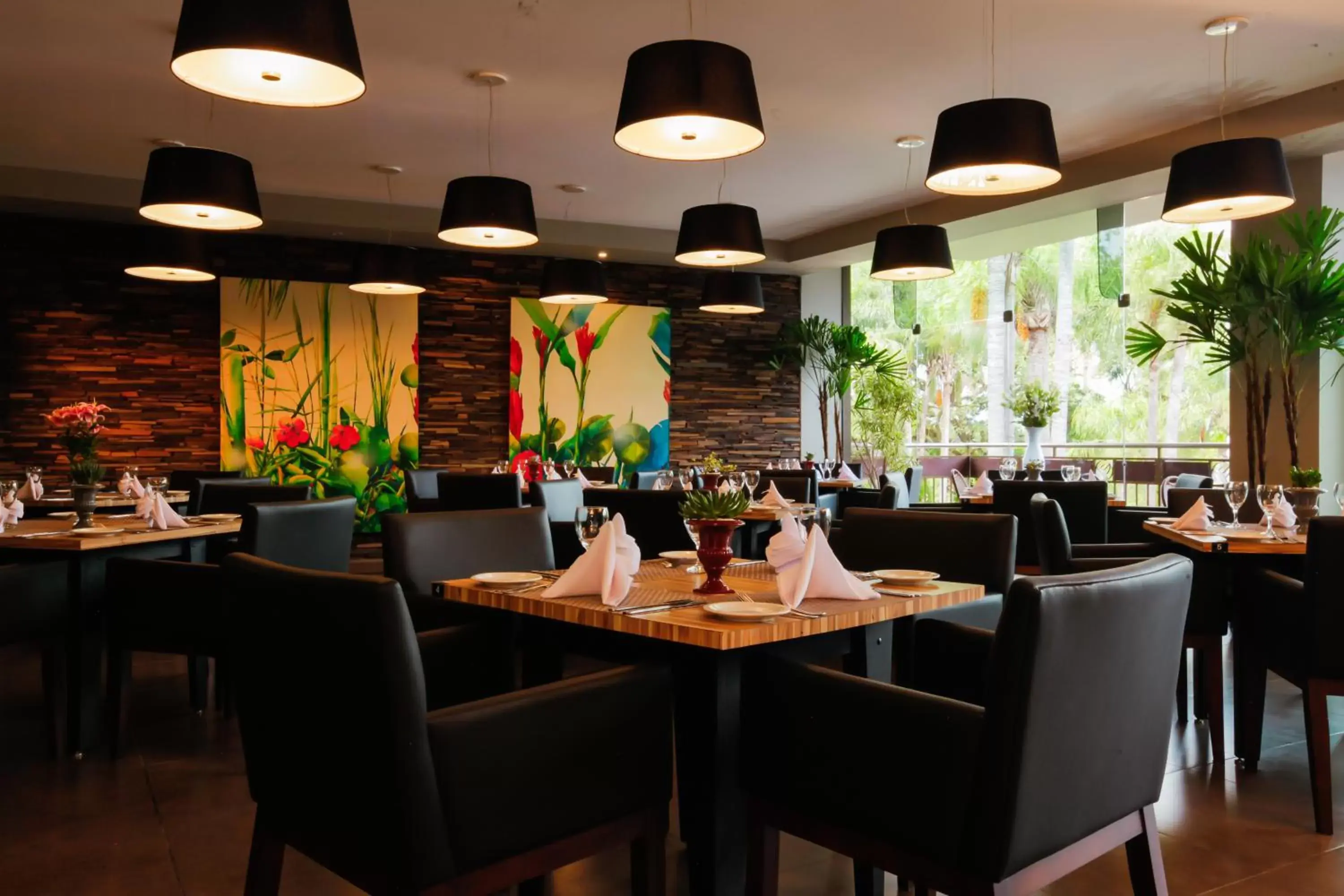 Restaurant/Places to Eat in Vivaz Cataratas Hotel Resort