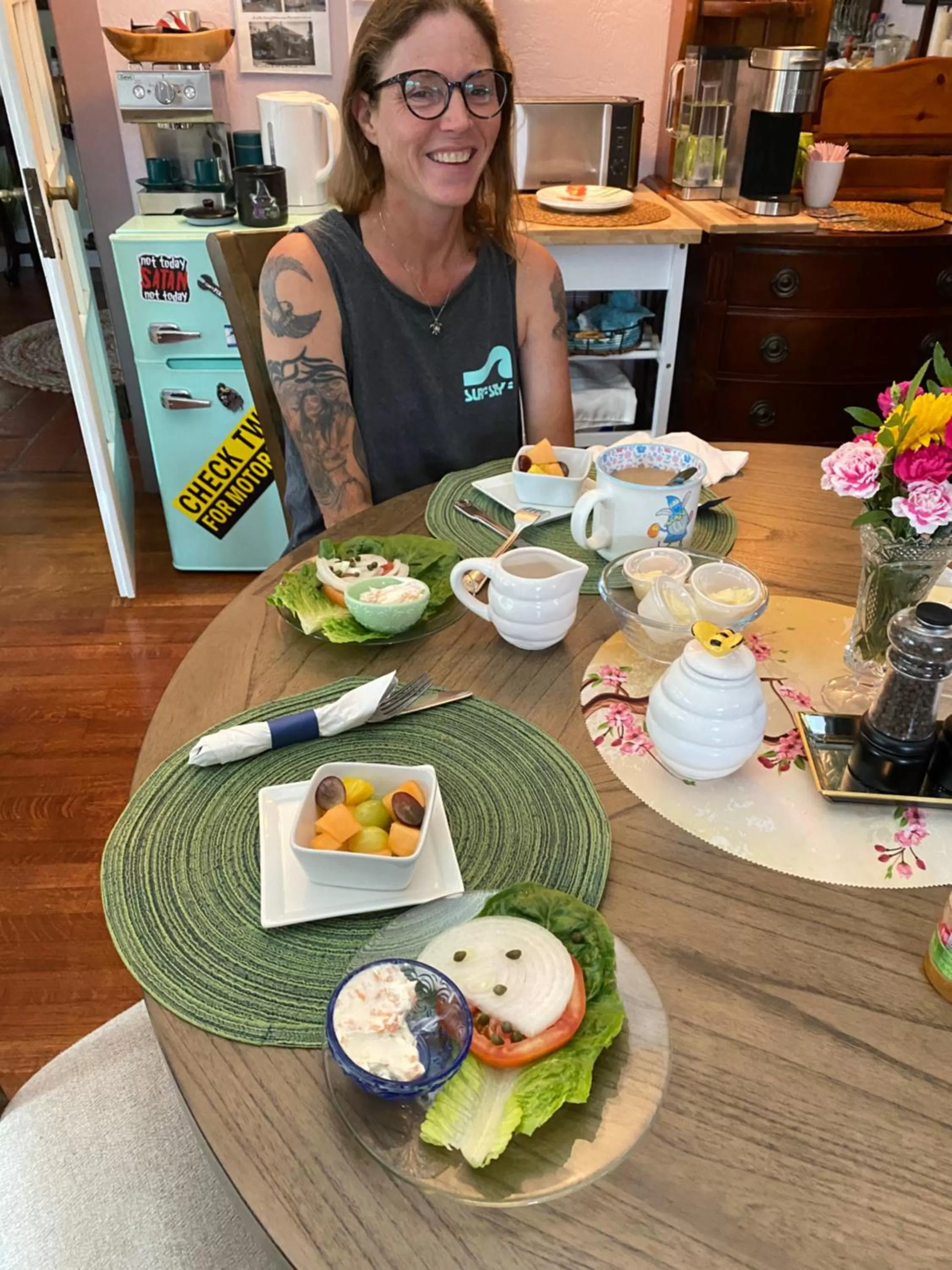 Breakfast in Ms. Maggie's South Country Inn