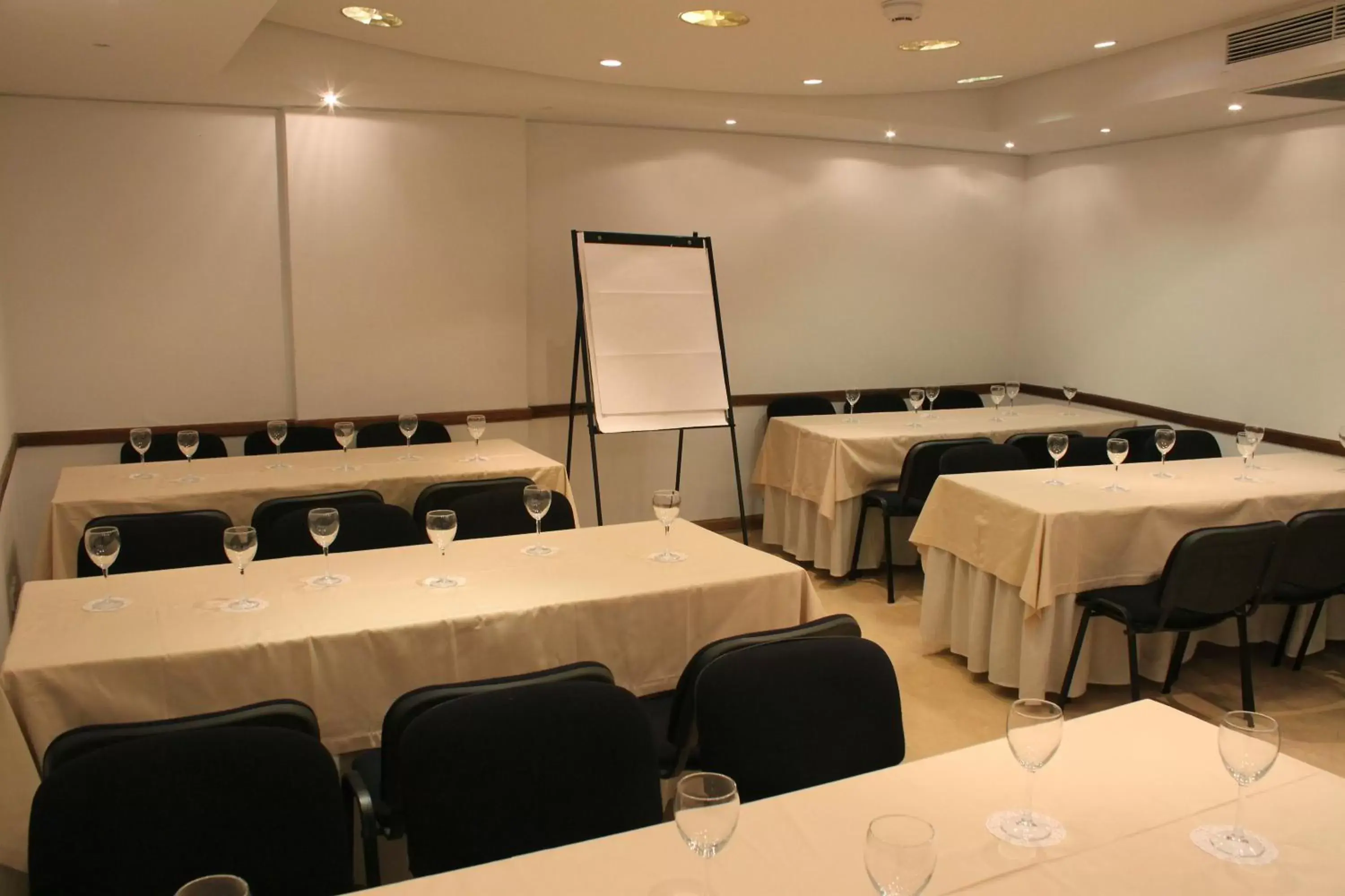 Meeting/conference room in Imperial Park Hotel