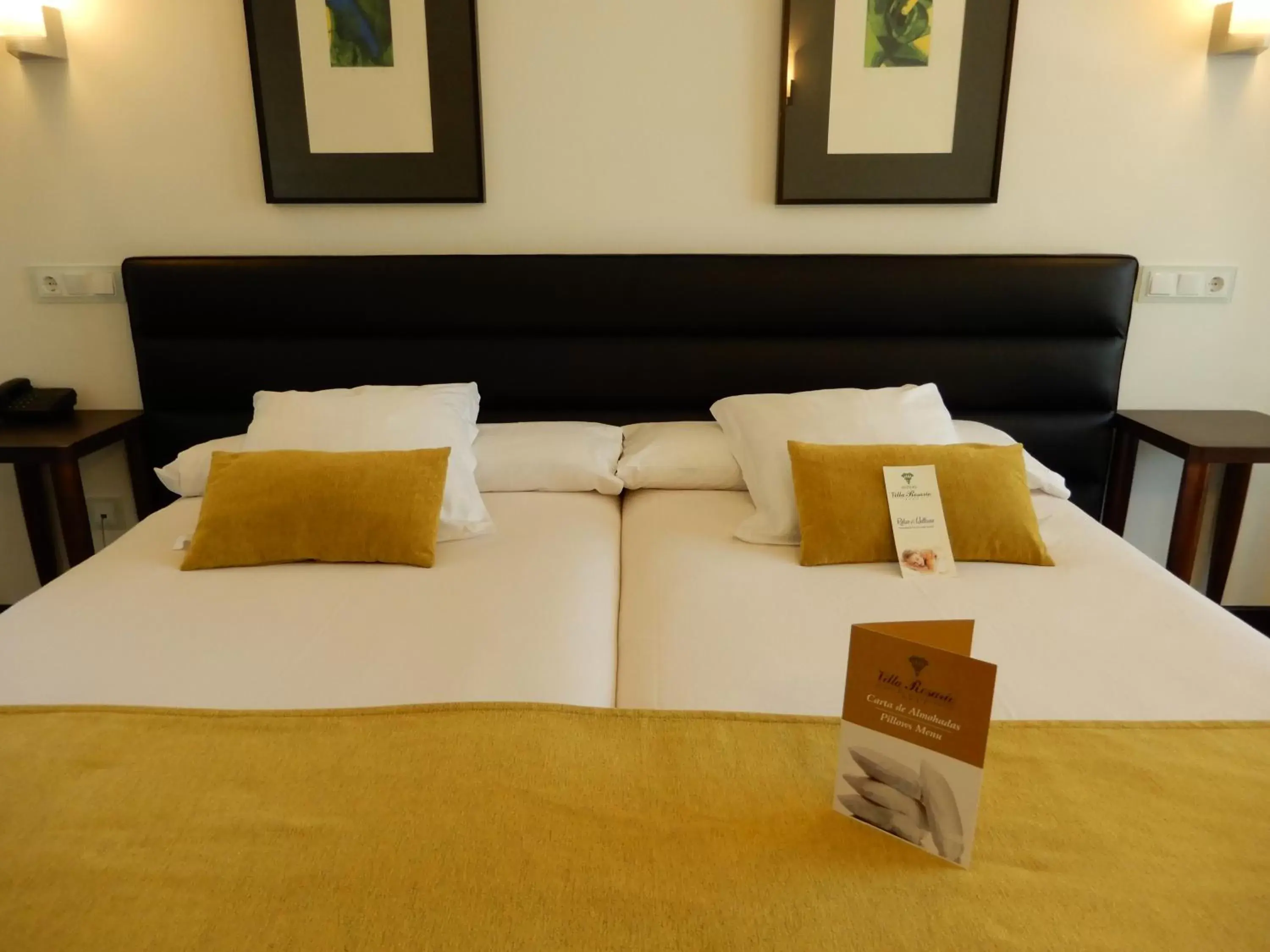 Bed in Hotel Villa Rosario II