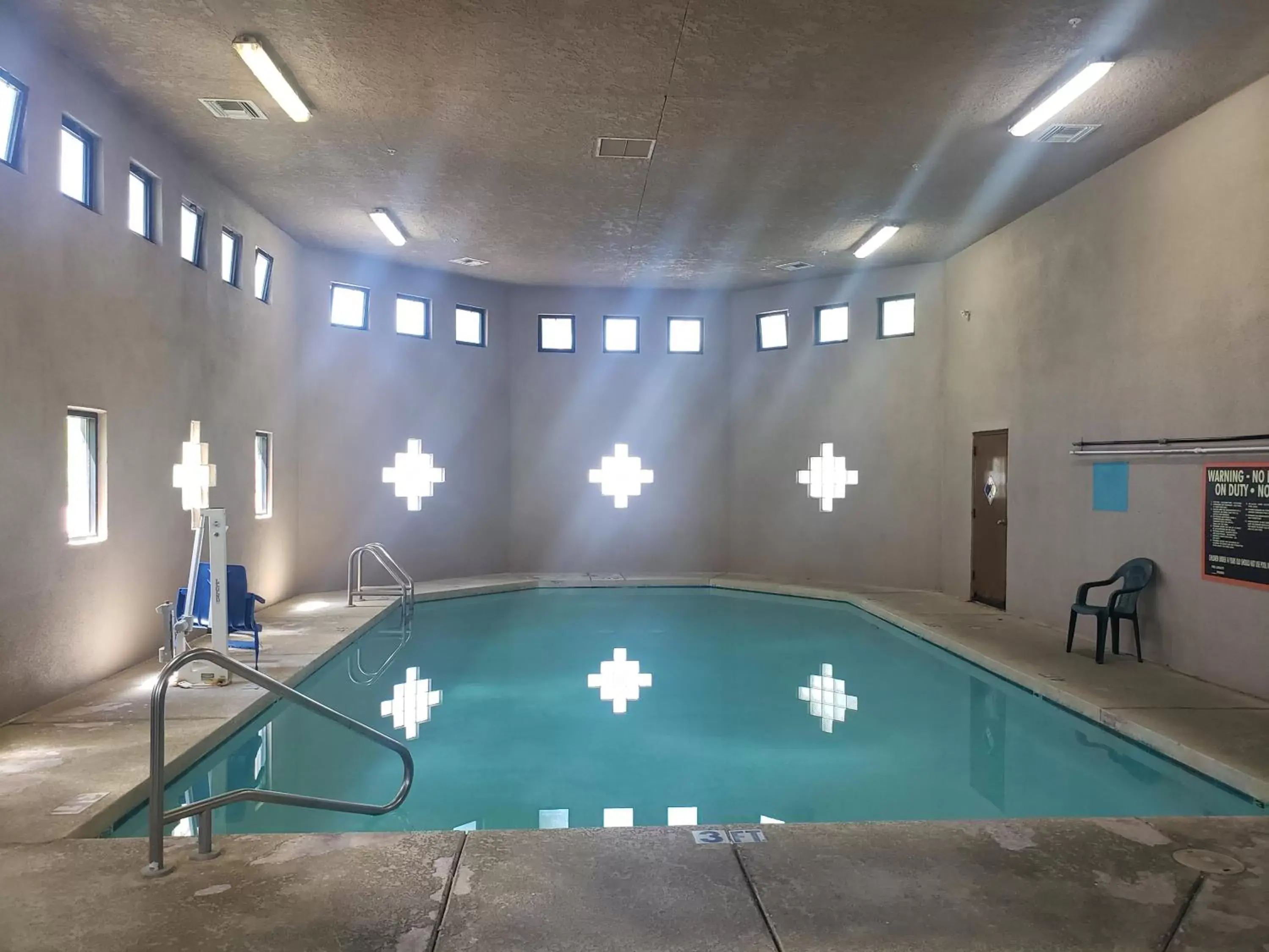 Swimming Pool in Americas Best Value Inn Prescott Valley