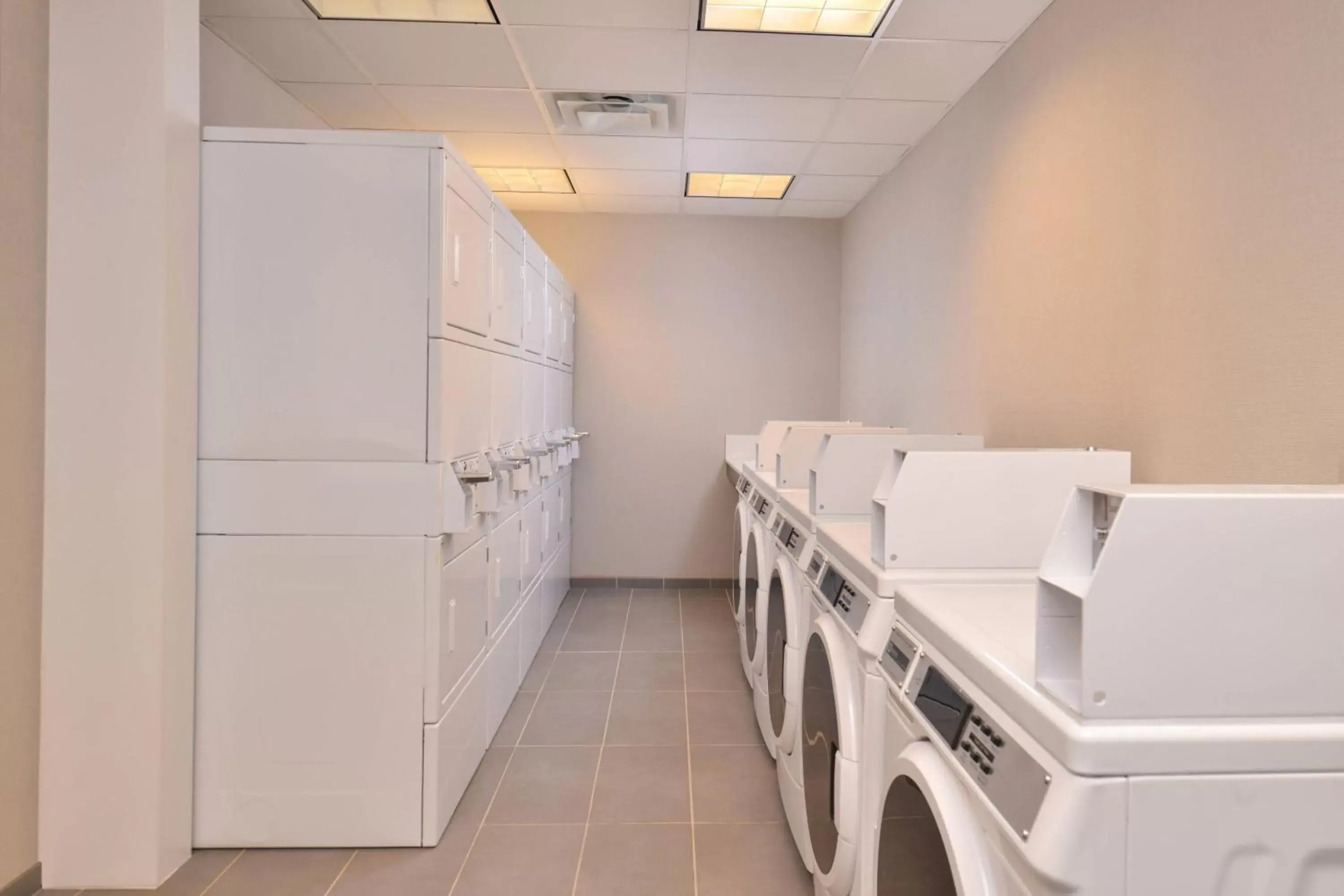 Other, Kitchen/Kitchenette in Residence Inn by Marriott Cedar Rapids South