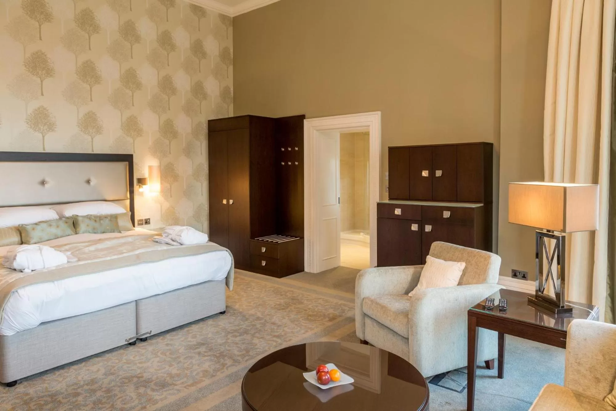 Bedroom, Bed in Oakley Hall Hotel