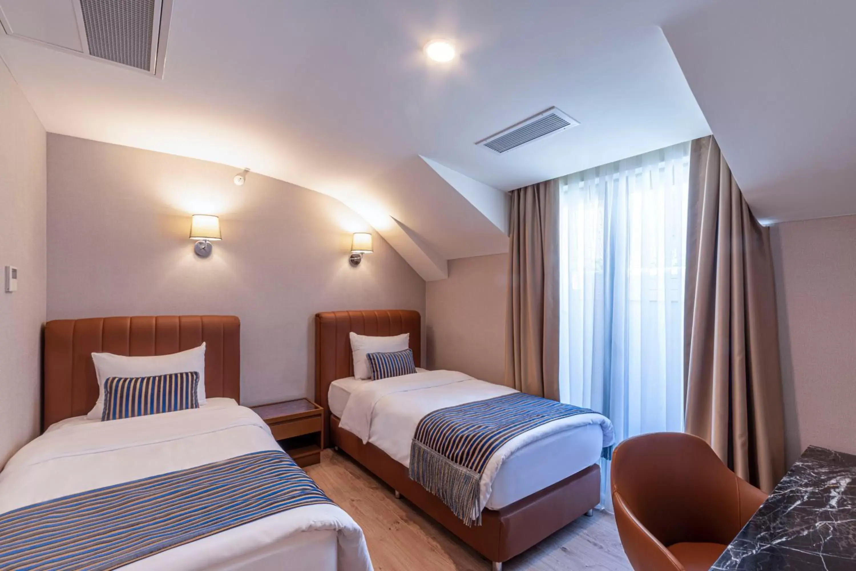 Bedroom, Bed in TRYP By Wyndham Istanbul Sisli Hotel
