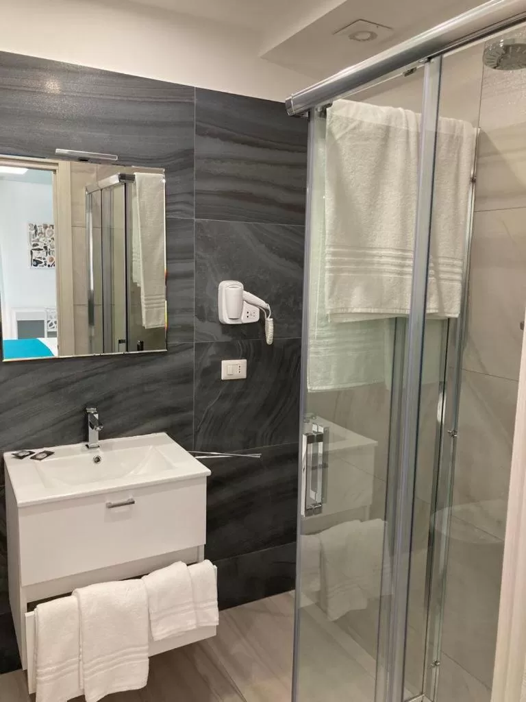 Bathroom in LA DARSENA rooms