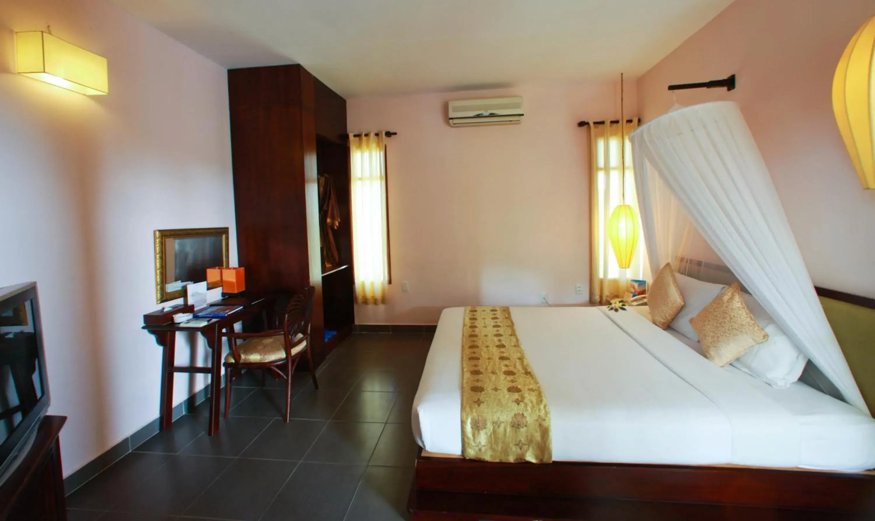 Photo of the whole room, Bed in Romana Resort & Spa