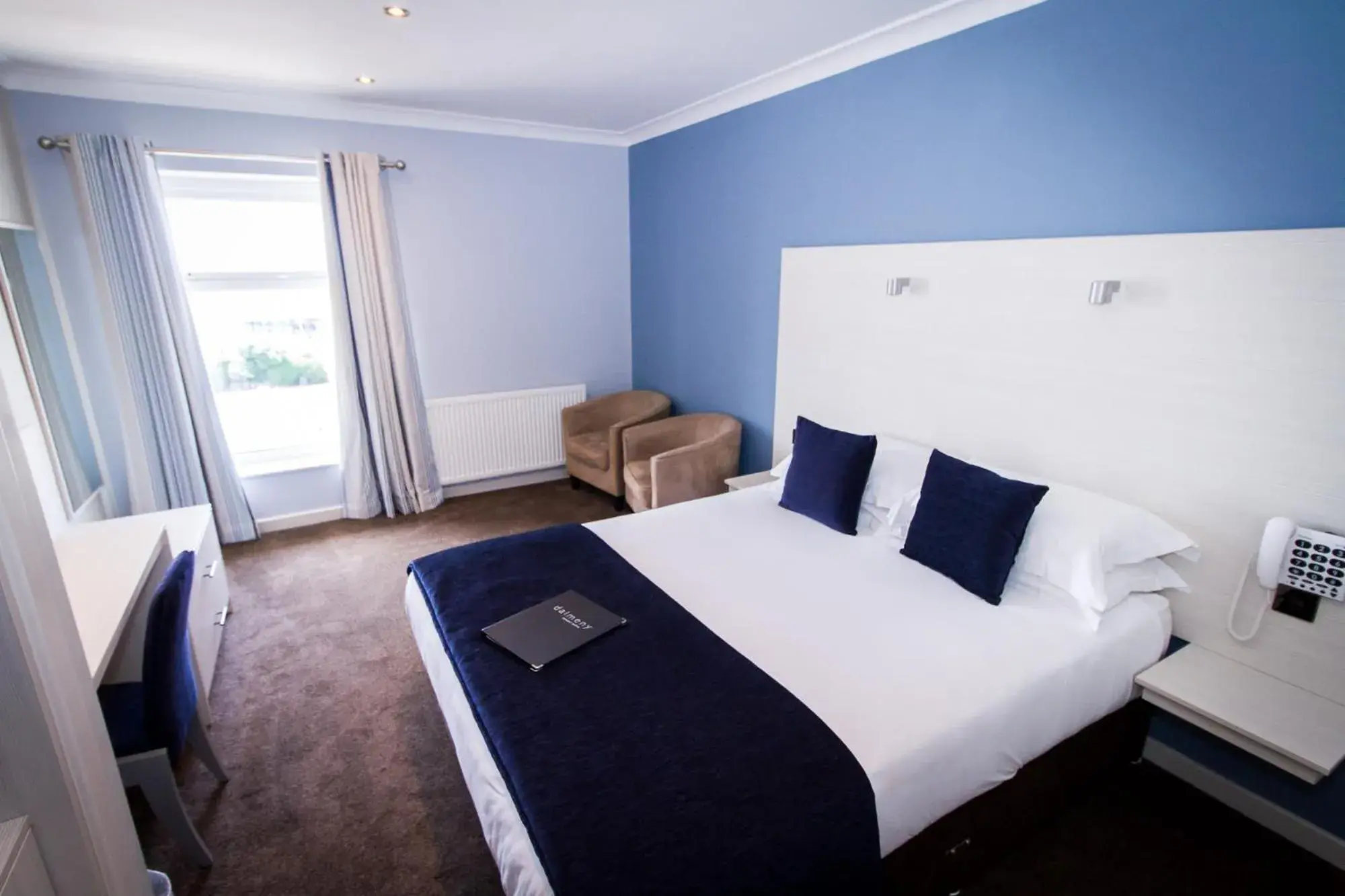 Bed in Dalmeny Resort Hotel