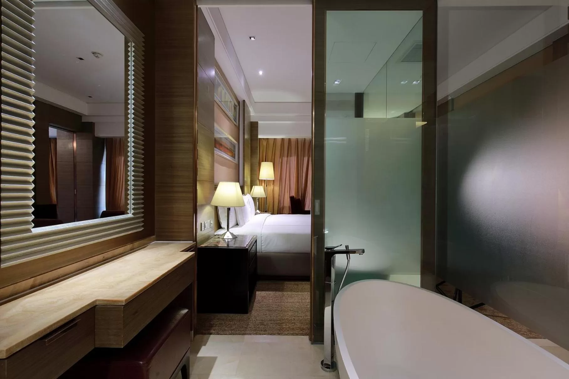 Bathroom, Bed in Crowne Plaza Nanjing Jiangning by IHG