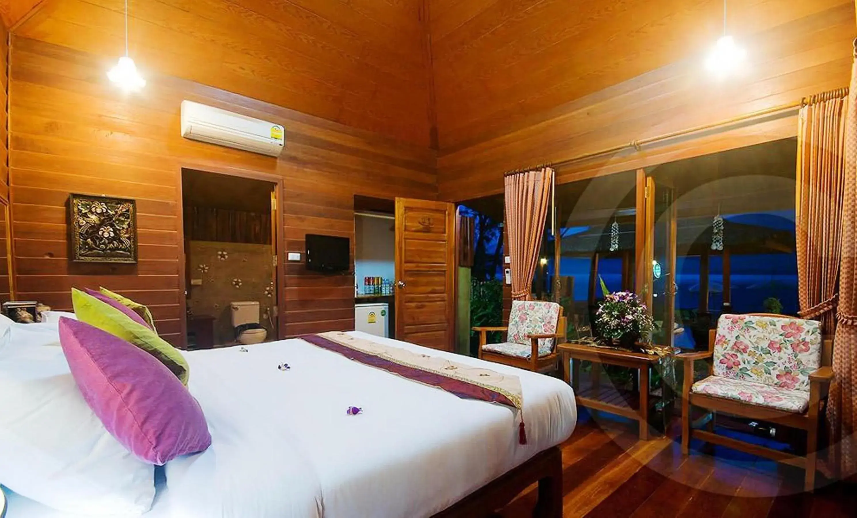Photo of the whole room in Lipa Bay Resort