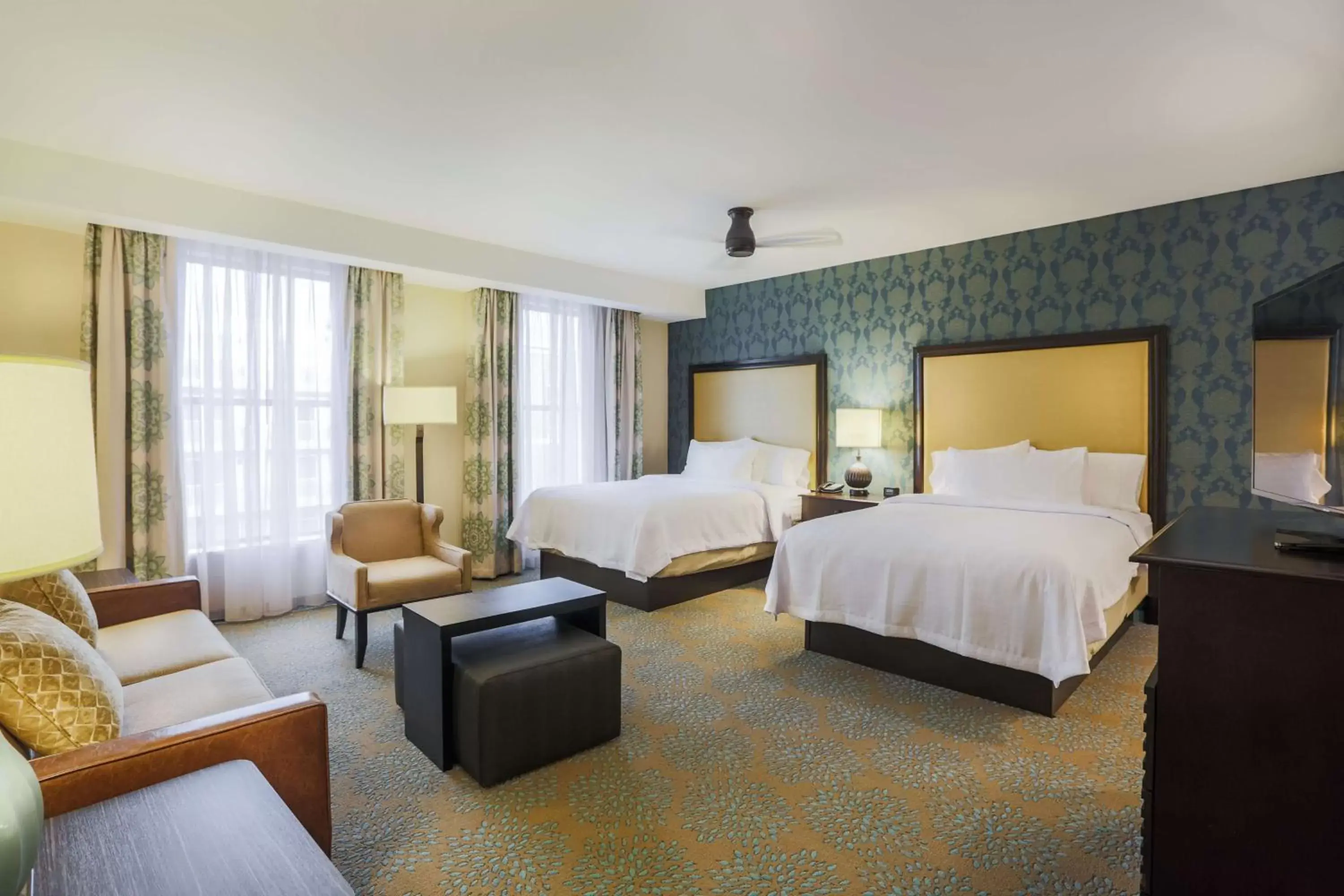 Living room in Homewood Suites By Hilton Charleston Historic District