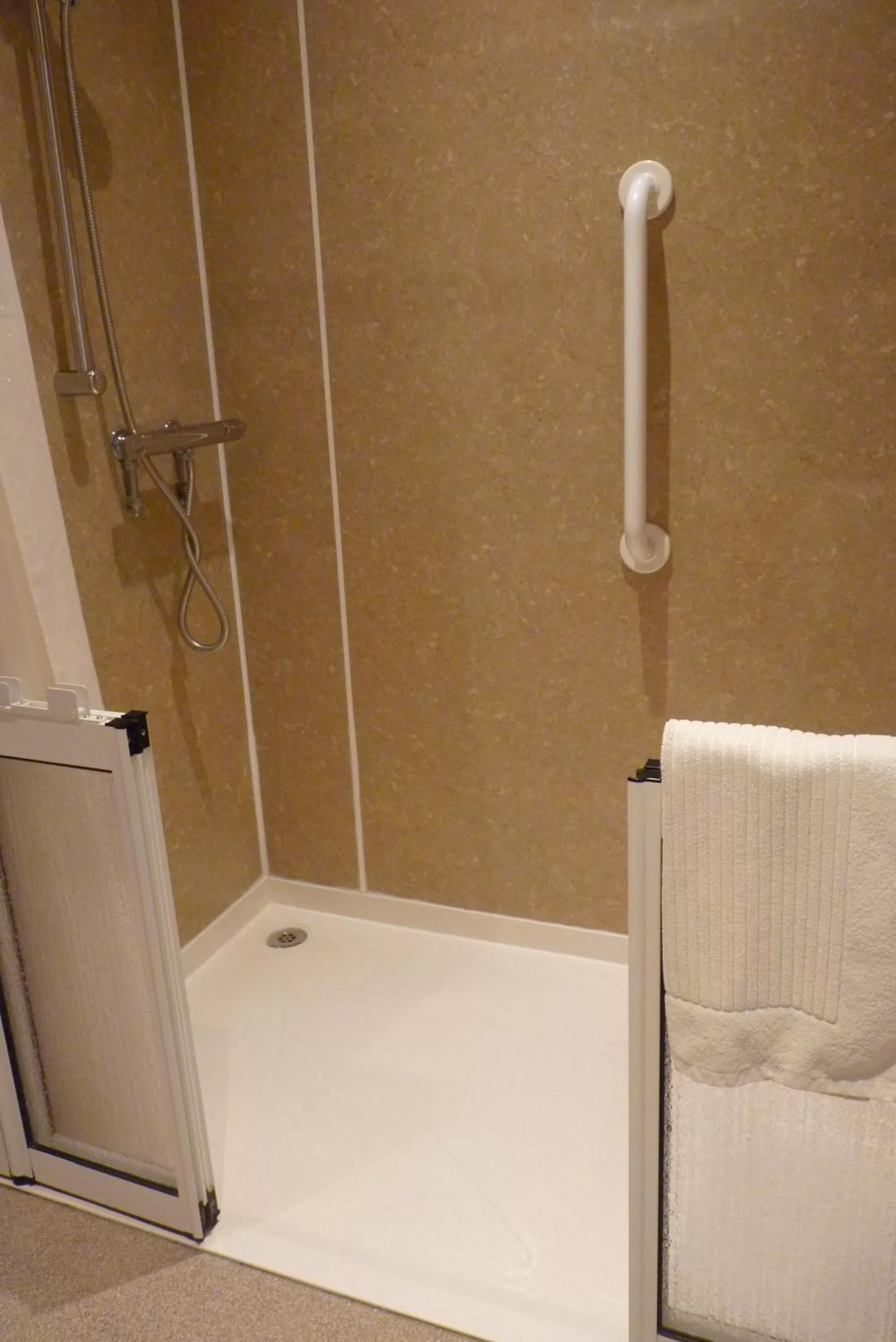 Bathroom in Pentland Lodge House