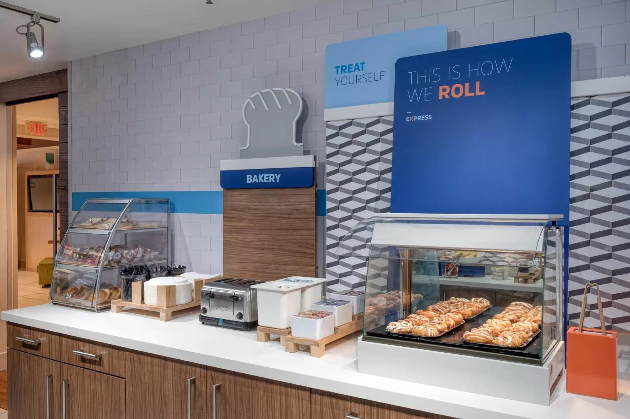 Breakfast in Holiday Inn Express Radcliff Fort Knox by IHG Breakfast in Holiday Inn Express Radcliff Fort Knox by IHG