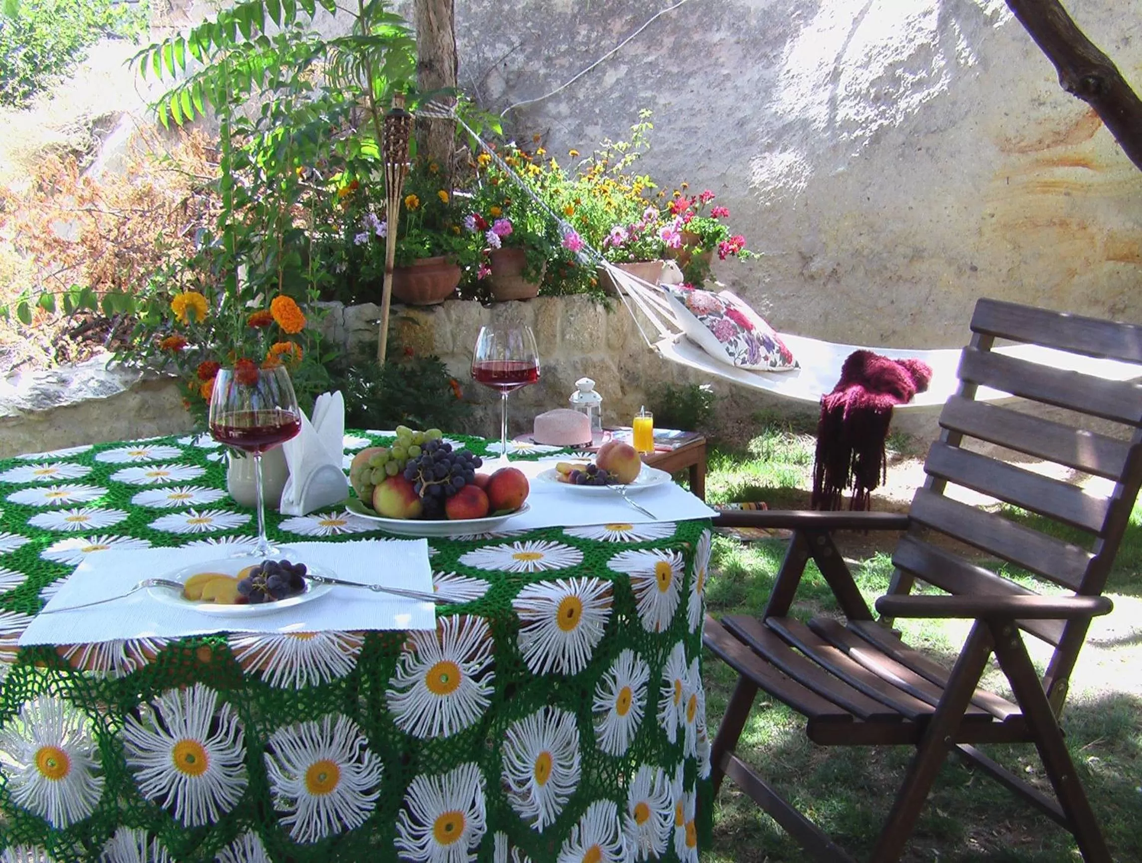 Garden in Melekler Evi Cave Hotel