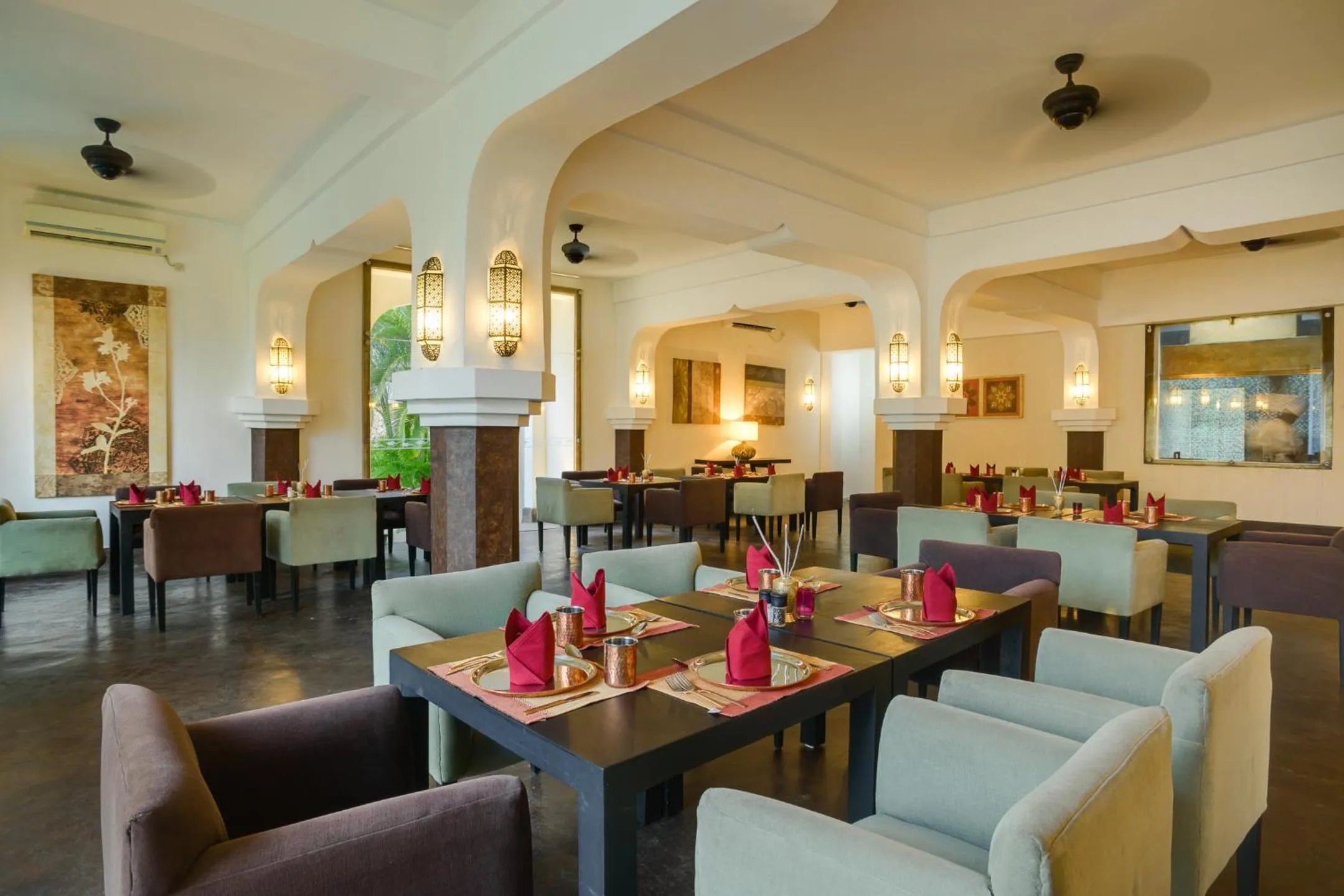 Restaurant/places to eat in Swahili Beach