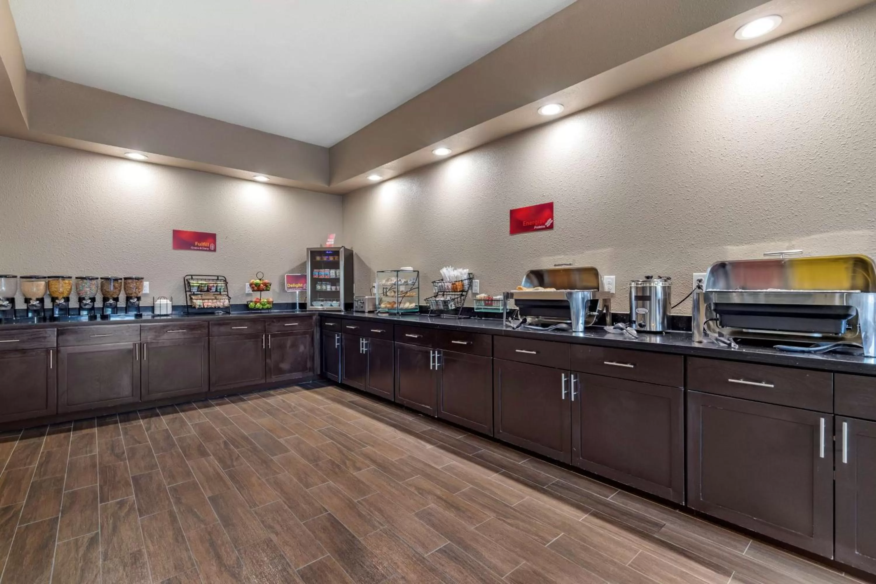 Breakfast in Best Western Plus Big Lake Inn